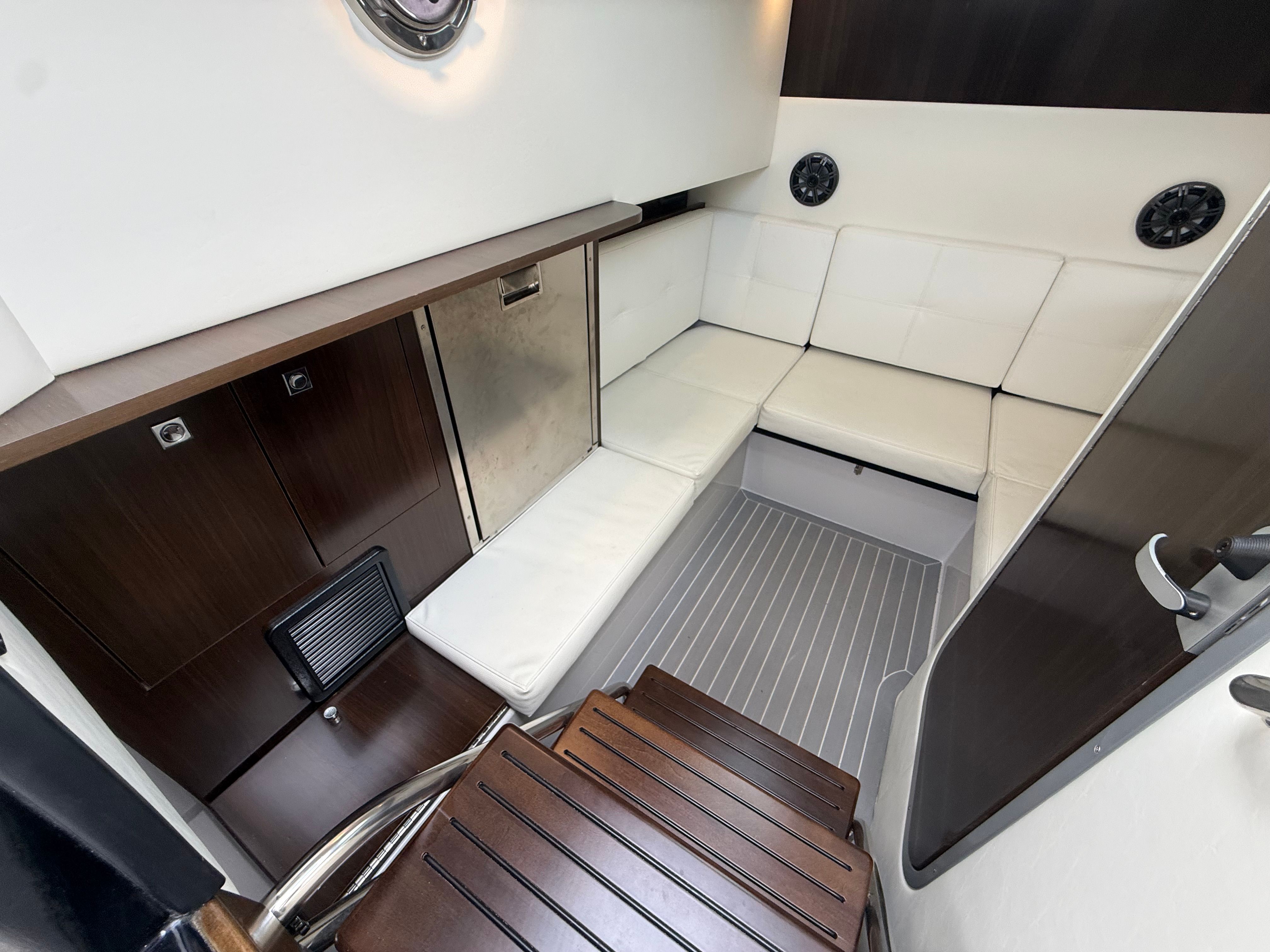 2022 Cruisers Yachts 338 CX SB Image Thumbnail #56