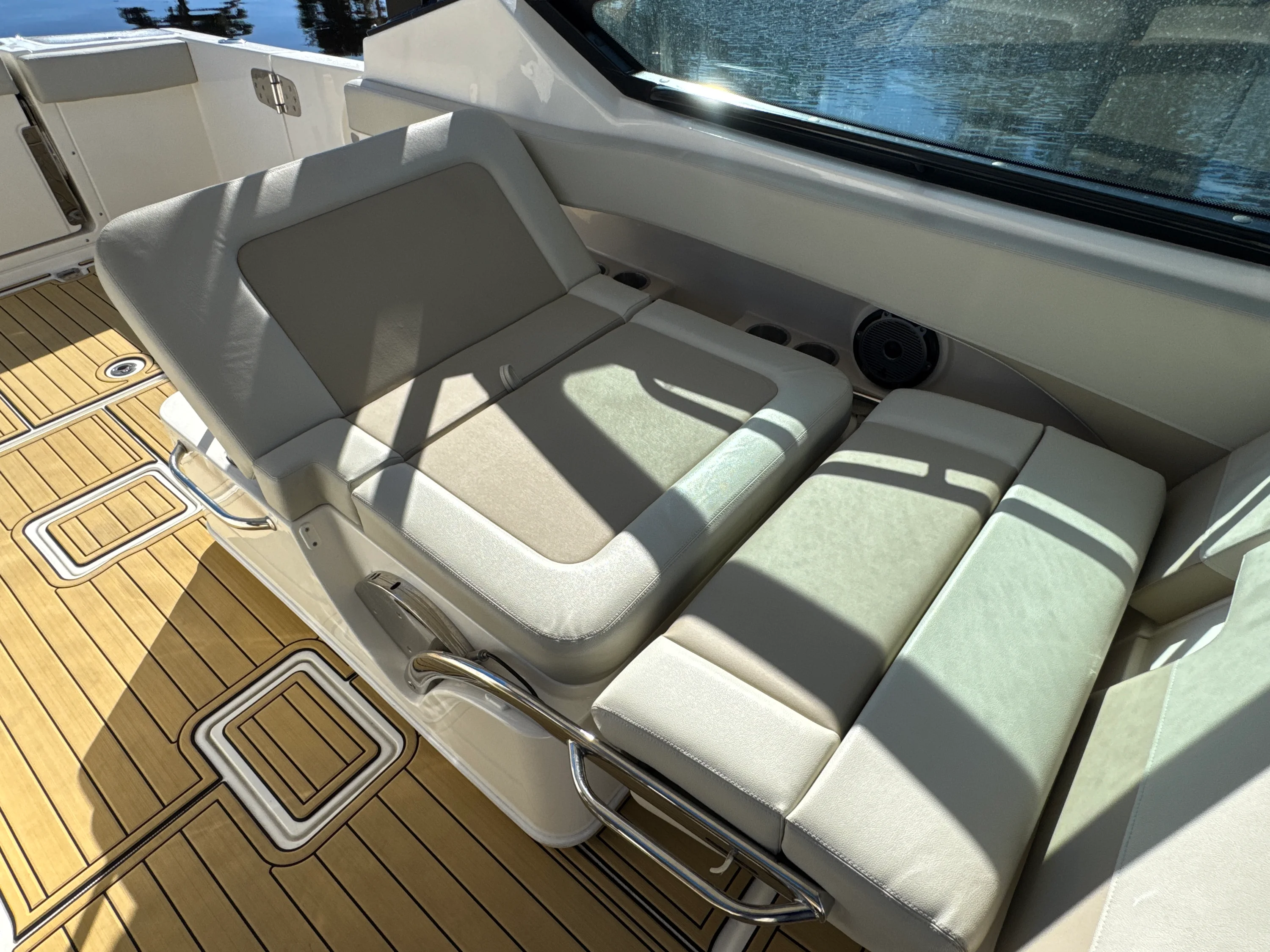 2022 Boston Whaler 280 VANTAGE Image Thumbnail #19