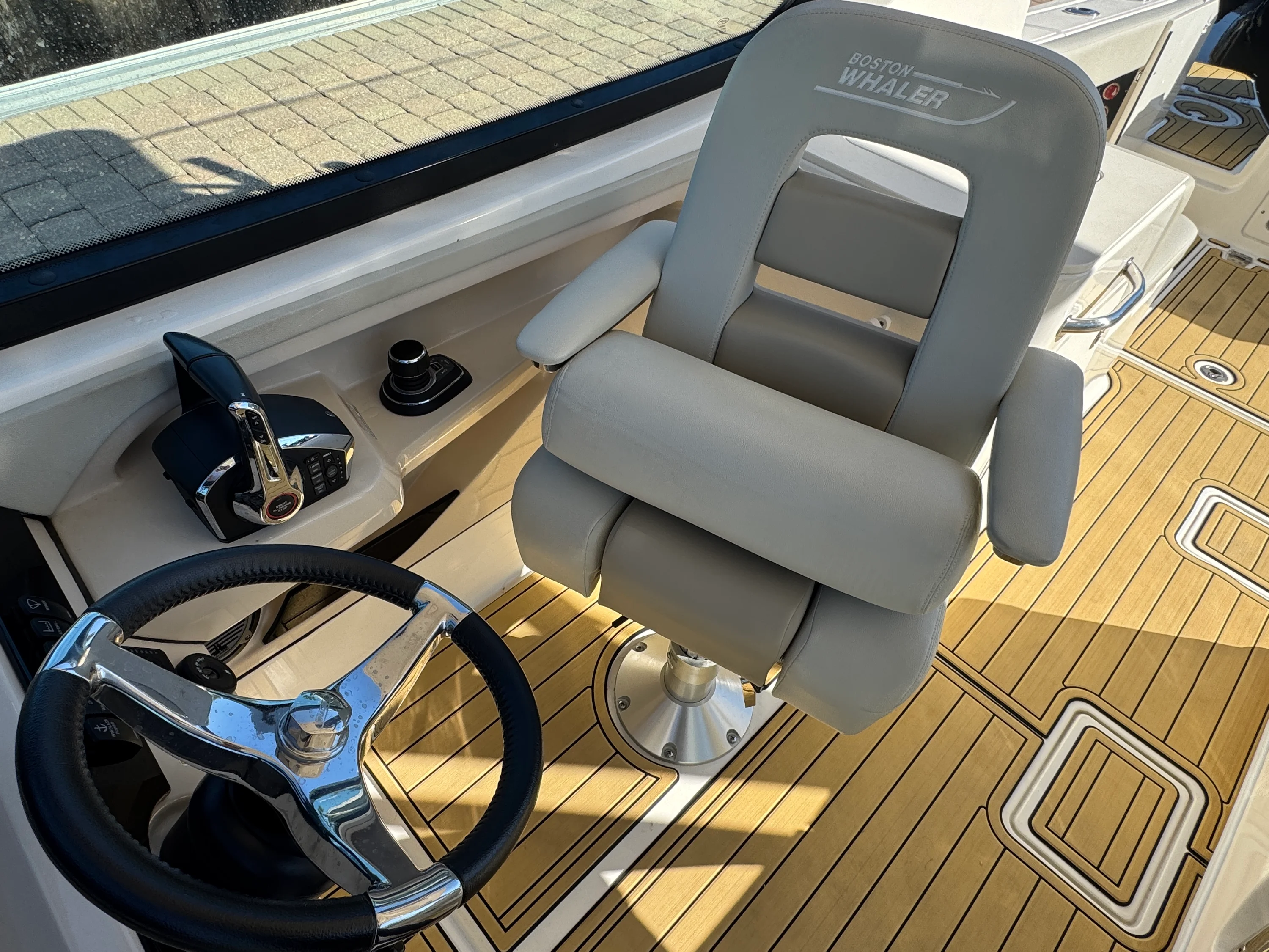 2022 Boston Whaler 280 VANTAGE Image Thumbnail #27