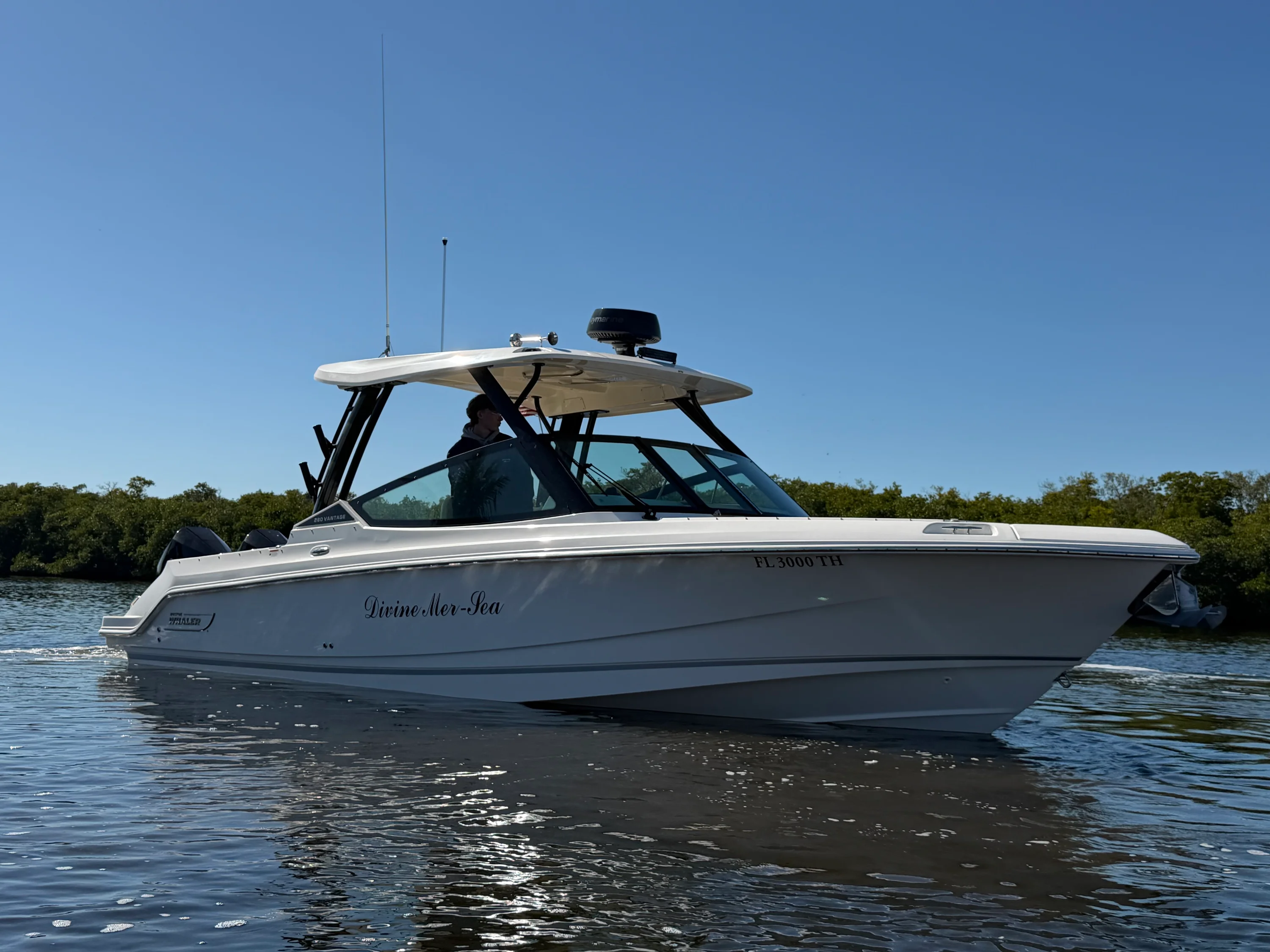 2022 Boston Whaler 280 VANTAGE Image Thumbnail #0