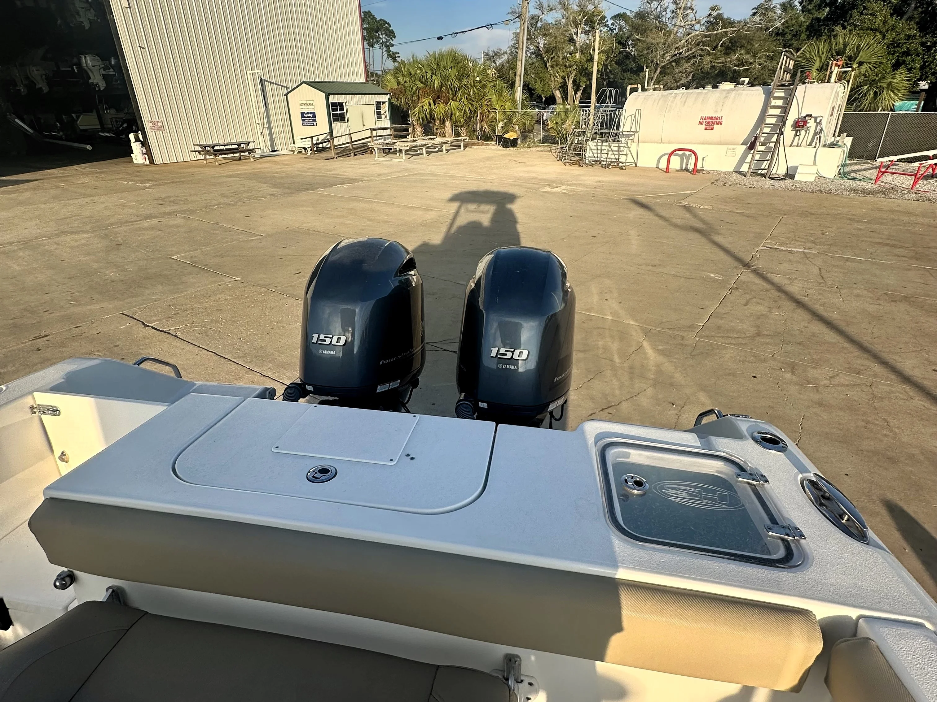 2017 Sea Hunt 25 GAMEFISH Image Thumbnail #6