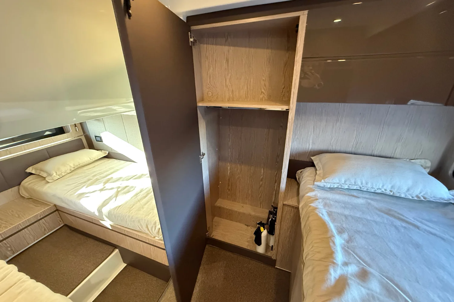 2019 Azimut Atlantis 43 Image Thumbnail #57