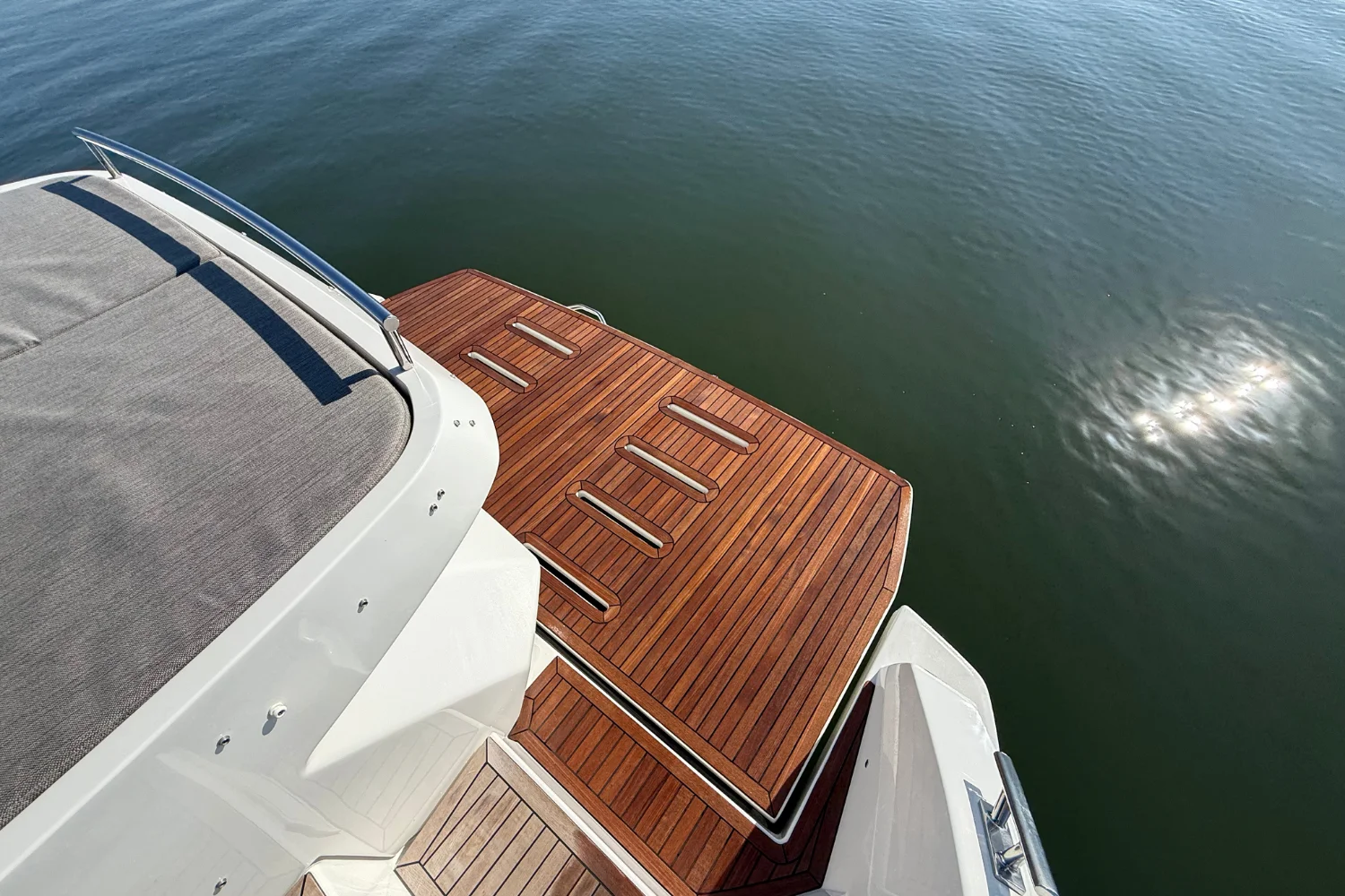 2019 Azimut Atlantis 43 Image Thumbnail #11
