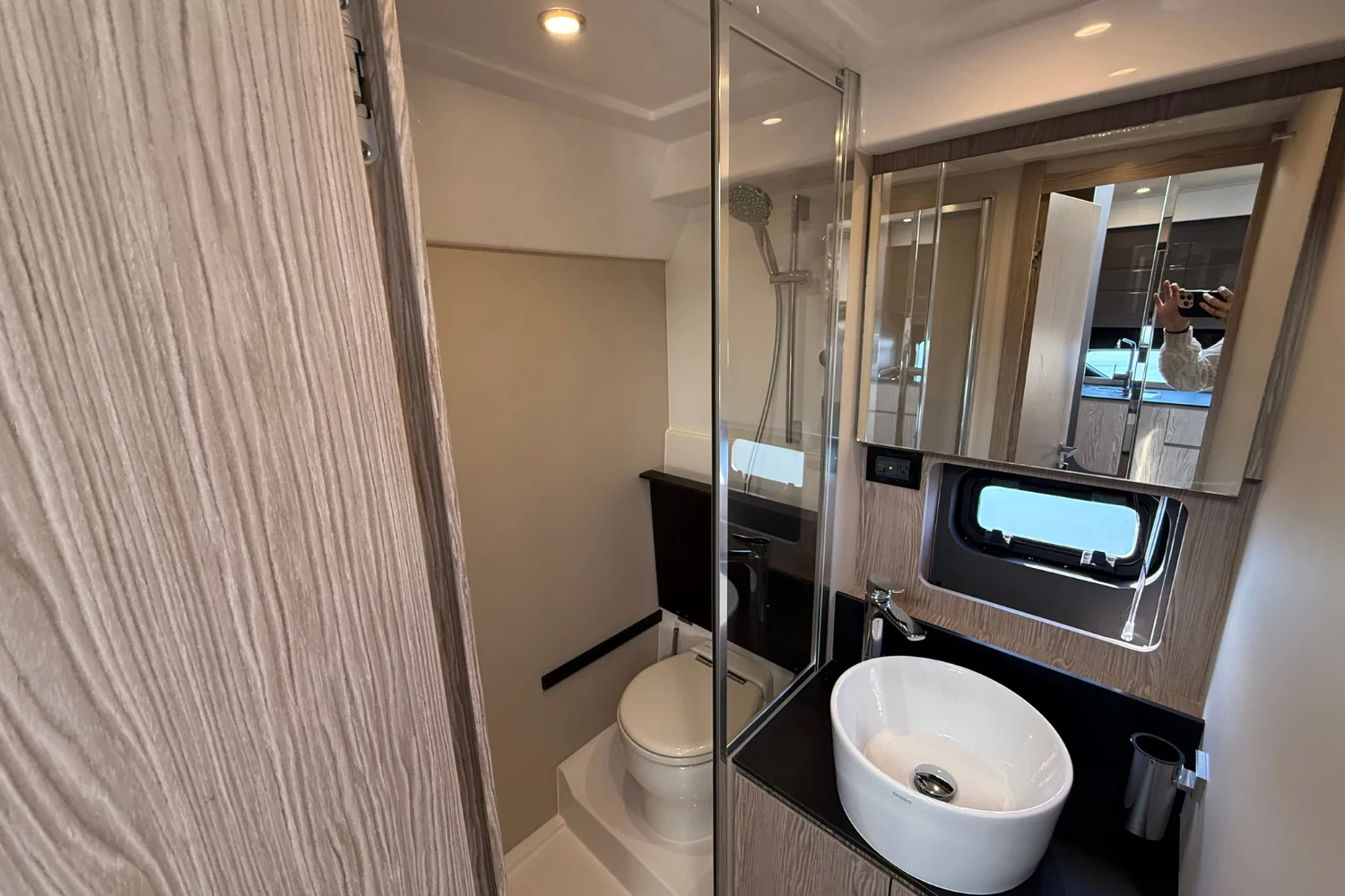 2019 Azimut Atlantis 43 Image Thumbnail #90