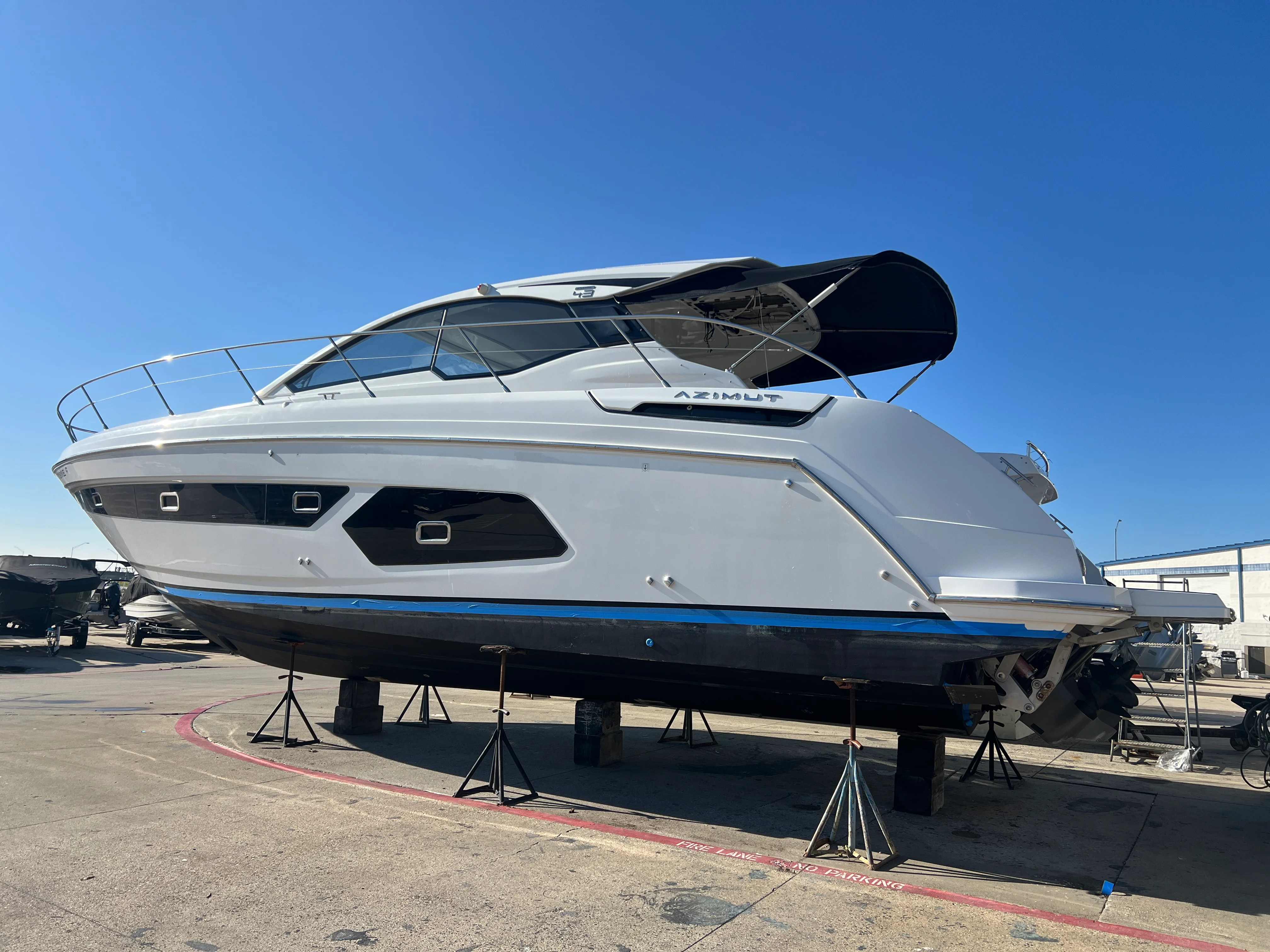2019 Azimut Atlantis 43 Image Thumbnail #3