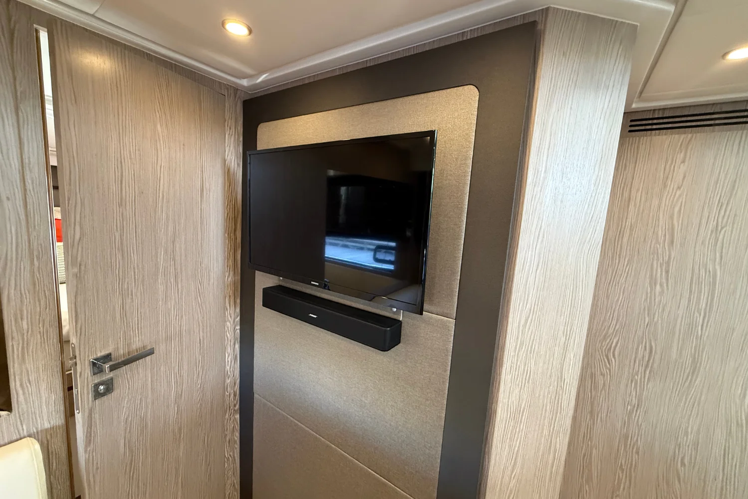 2019 Azimut Atlantis 43 Image Thumbnail #38