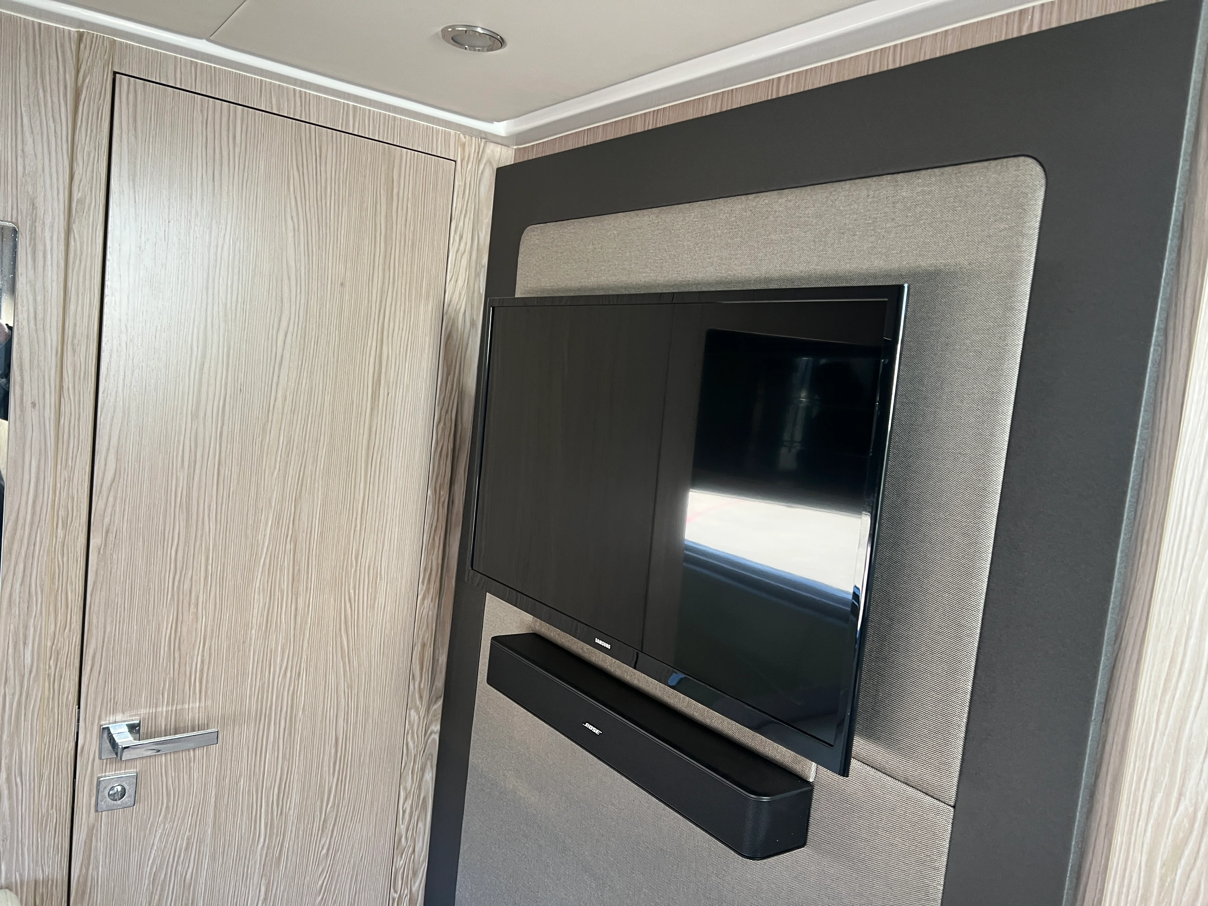 2019 Azimut Atlantis 43 Image Thumbnail #21