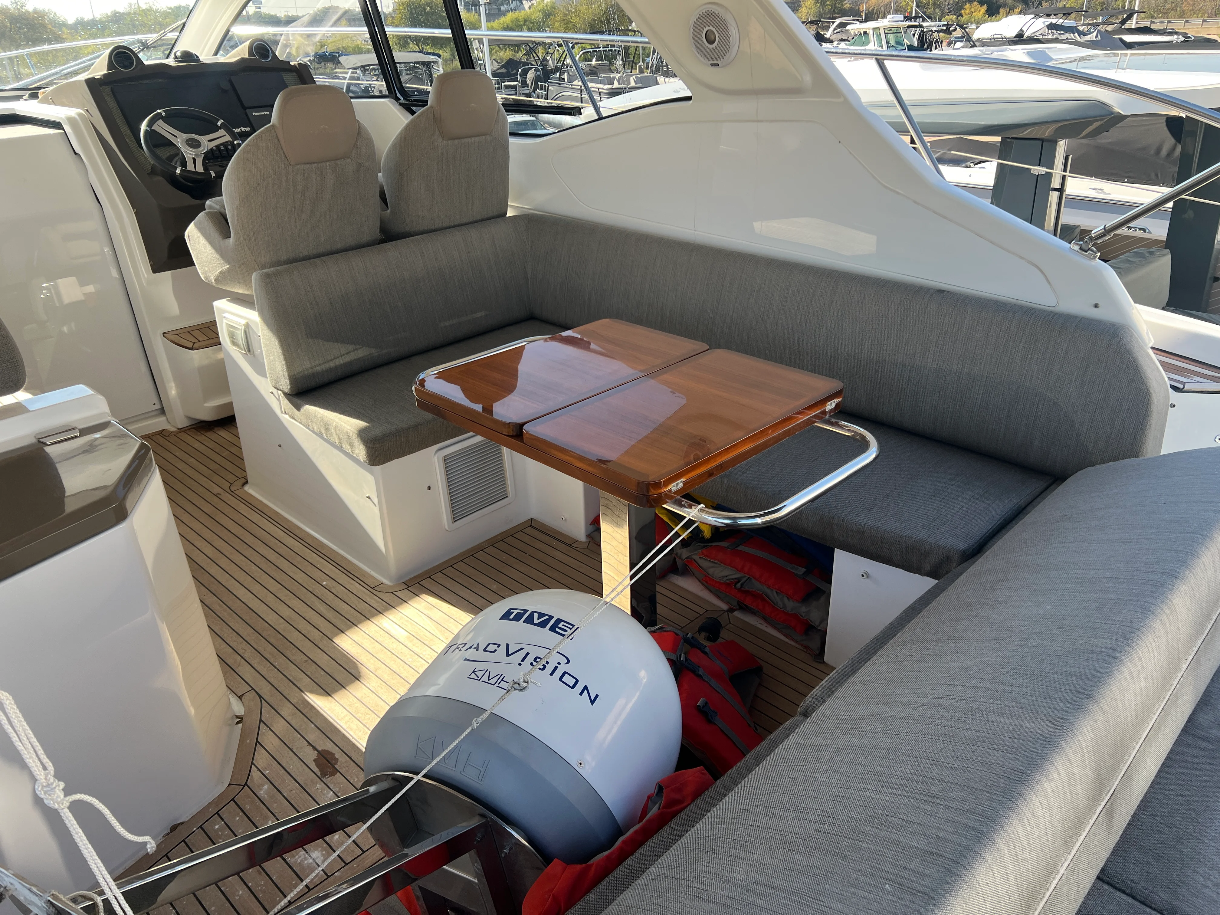 2019 Azimut Atlantis 43 Image Thumbnail #4