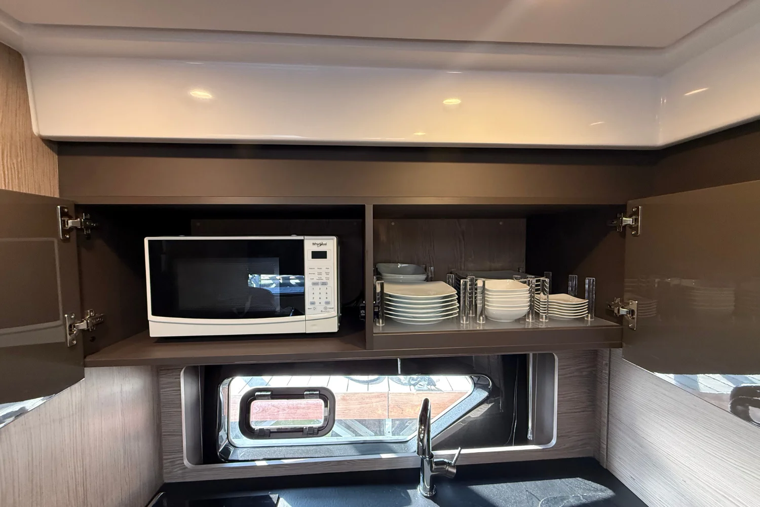 2019 Azimut Atlantis 43 Image Thumbnail #21