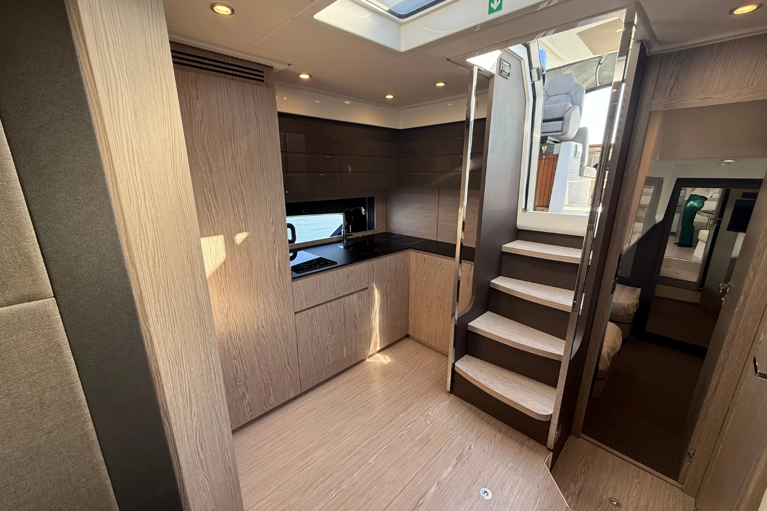 2019 Azimut Atlantis 43 Image Thumbnail #53