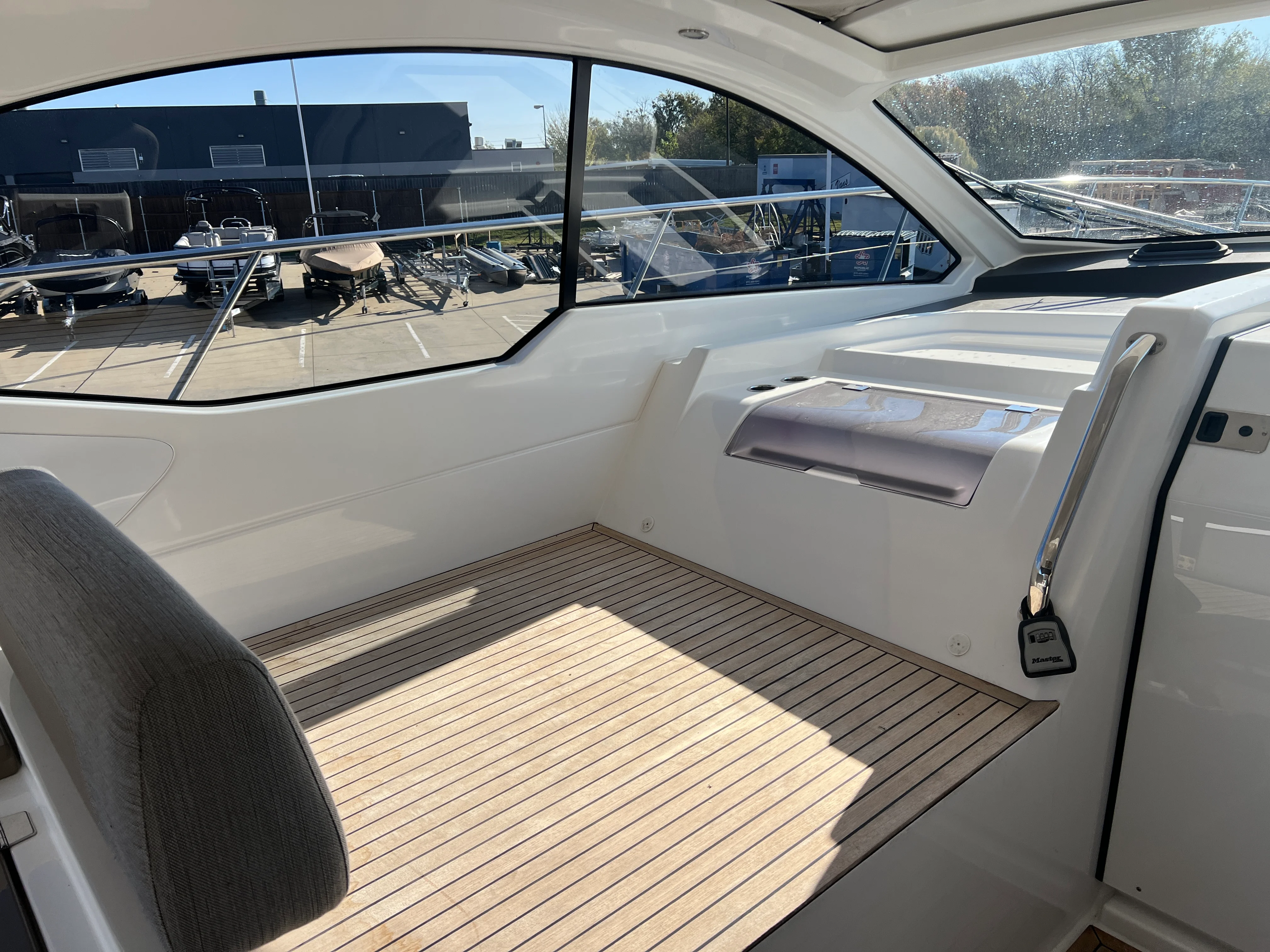 2019 Azimut Atlantis 43 Image Thumbnail #9