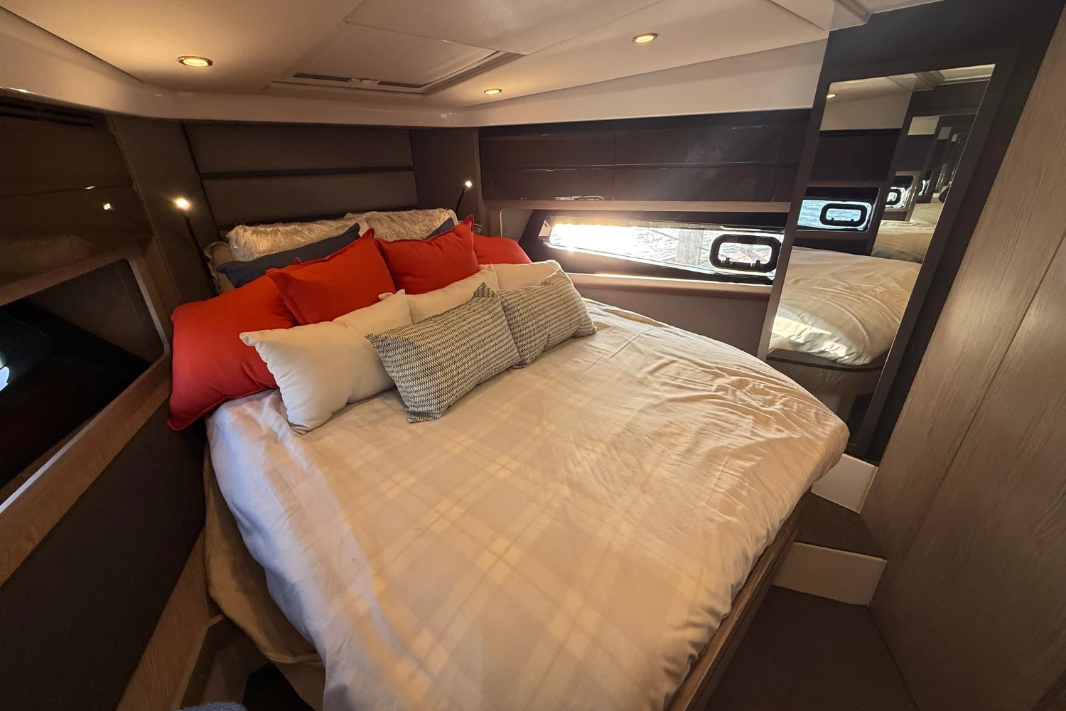 2019 Azimut Atlantis 43 Image Thumbnail #32