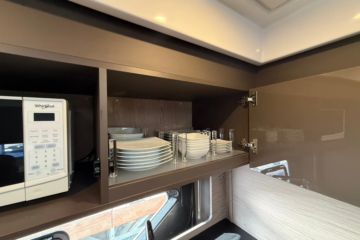 2019 Azimut Atlantis 43 Image Thumbnail #24