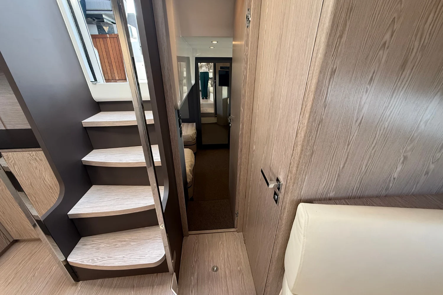 2019 Azimut Atlantis 43 Image Thumbnail #55