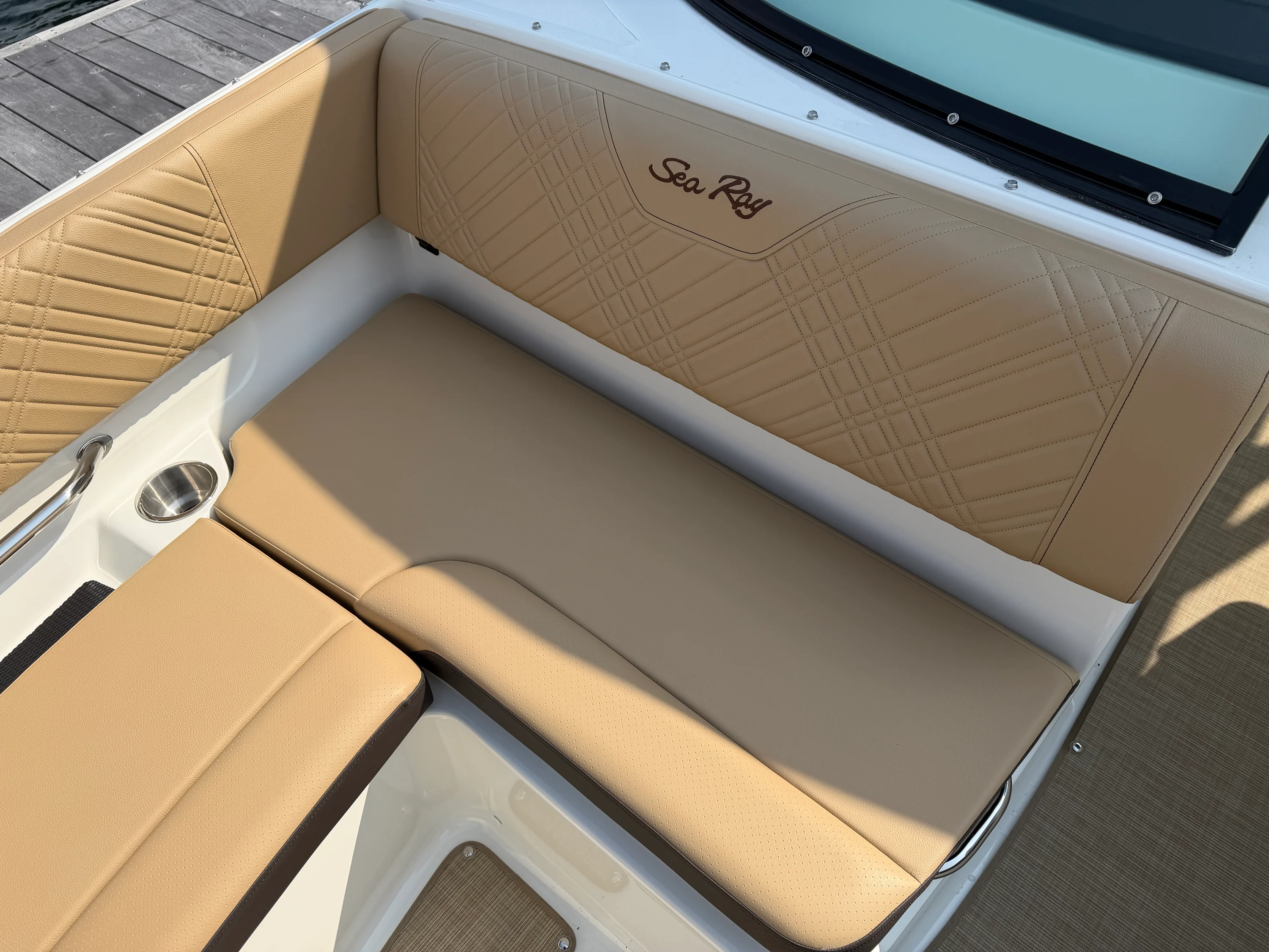 2026 Sea Ray SDX 270 Outboard Image Thumbnail #31