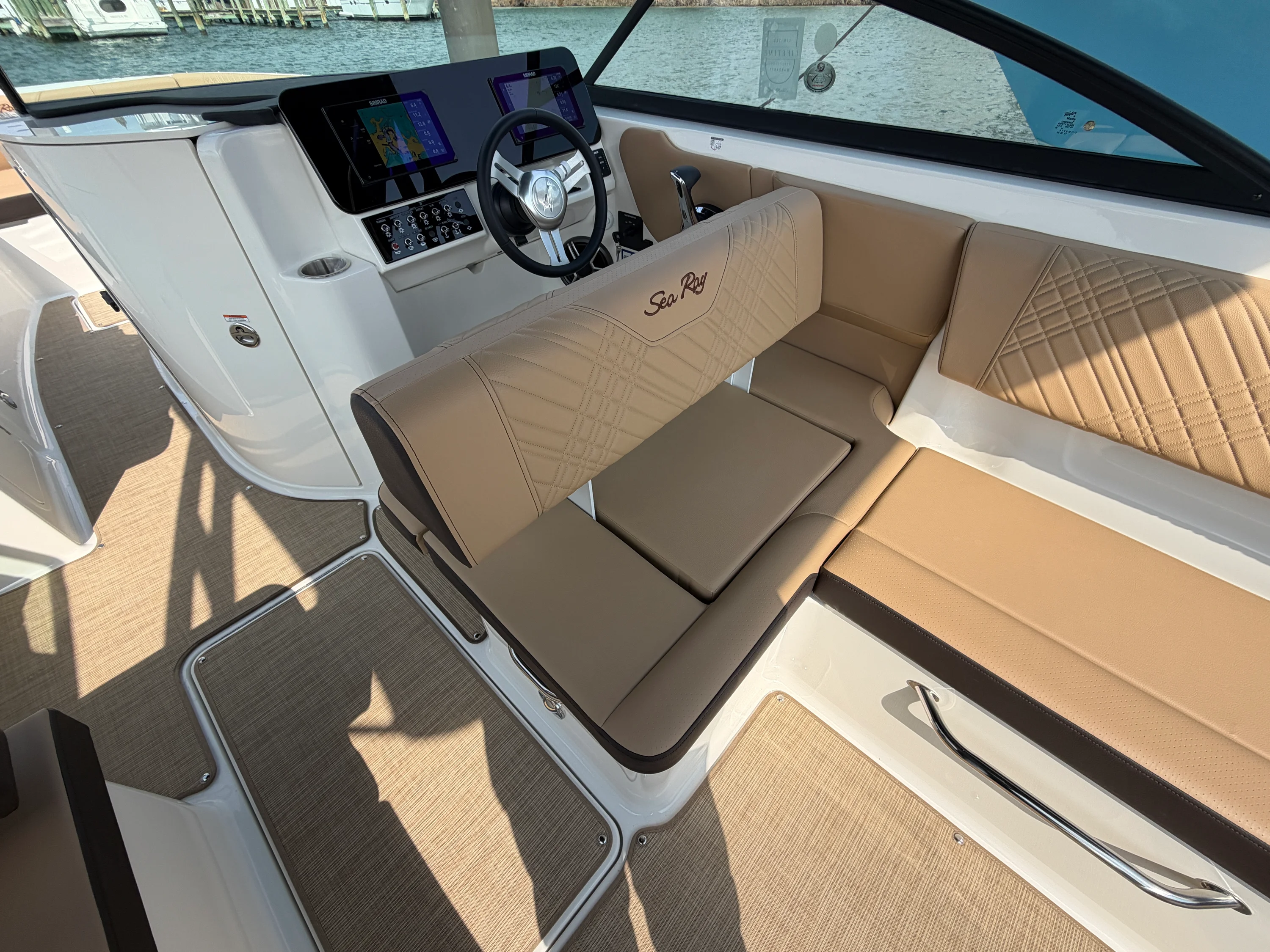 2026 Sea Ray SDX 270 Outboard Image Thumbnail #20