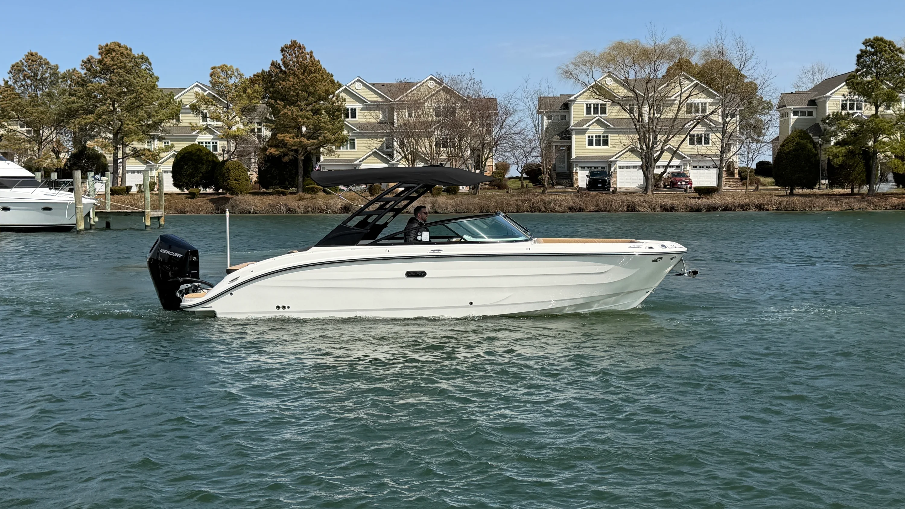 2026 Sea Ray SDX 270 Outboard Image Thumbnail #0