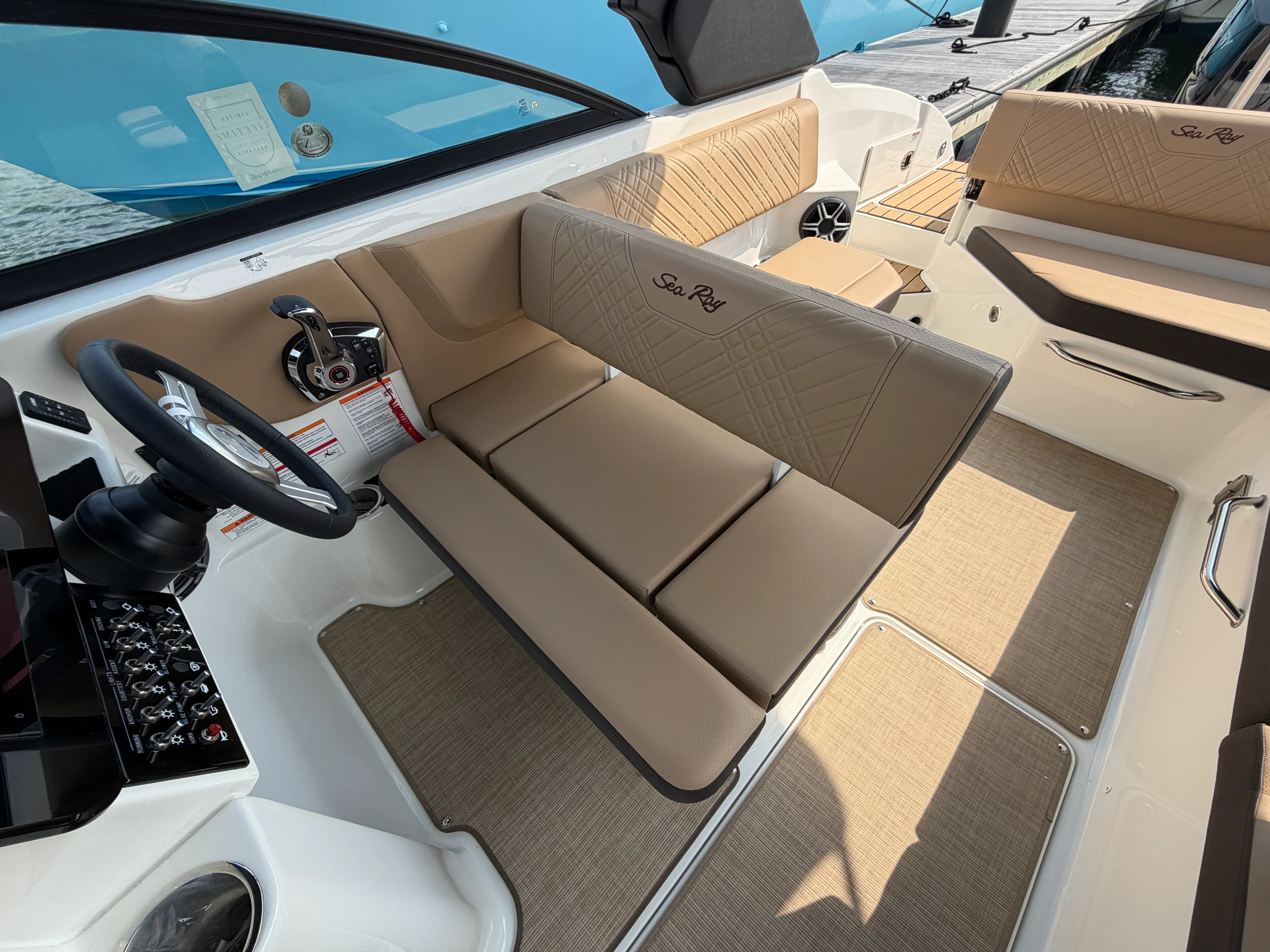 2026 Sea Ray SDX 270 Outboard Image Thumbnail #19