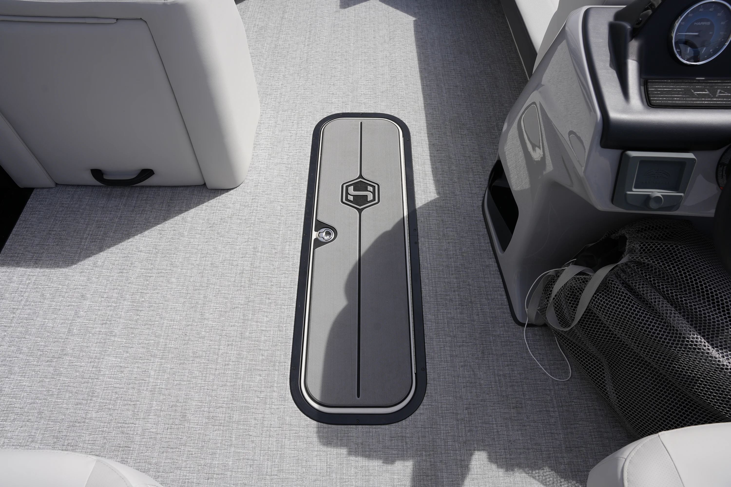 2026 Harris Cruiser 230 Image Thumbnail #27