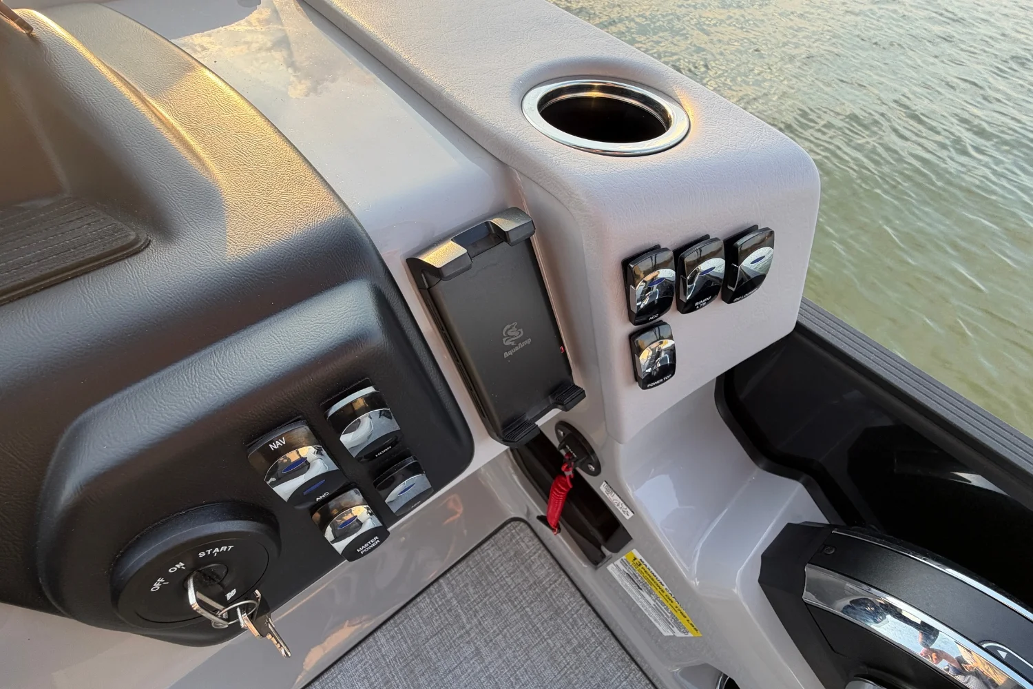 2026 Harris Cruiser 230 Image Thumbnail #20