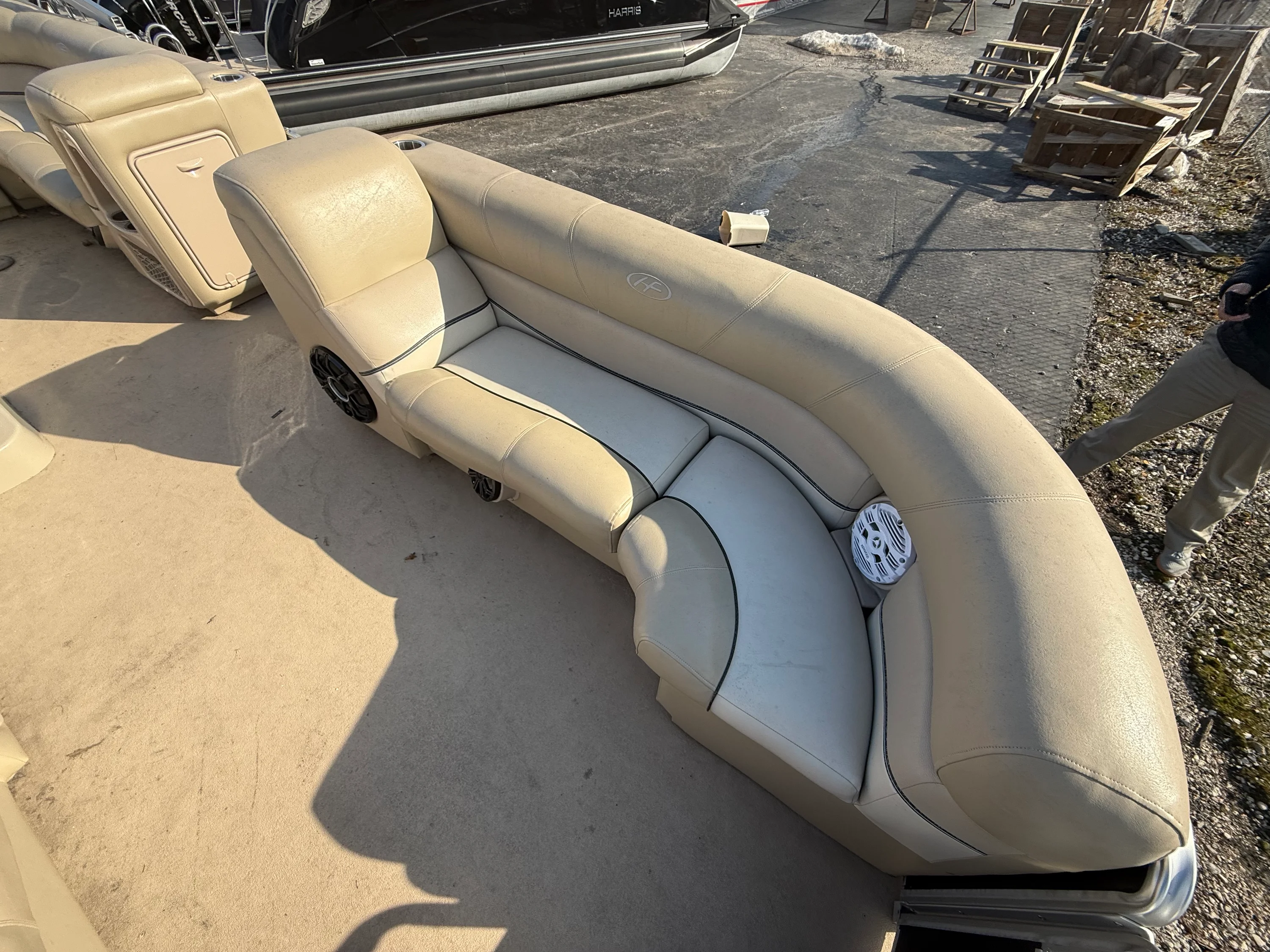 2012 Harris 230 GRAND MARINER Image Thumbnail #3