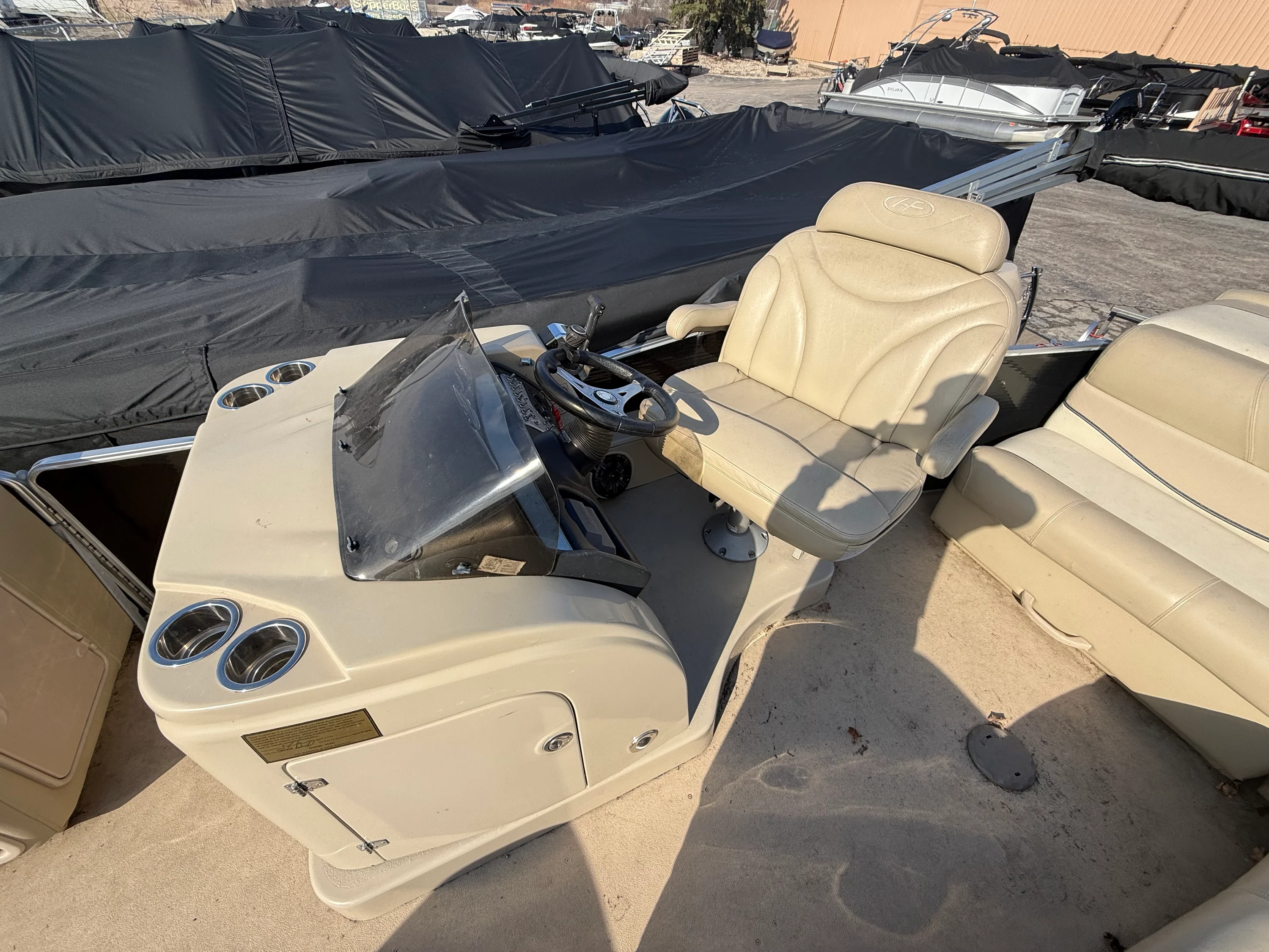 2012 Harris 230 GRAND MARINER Image Thumbnail #6