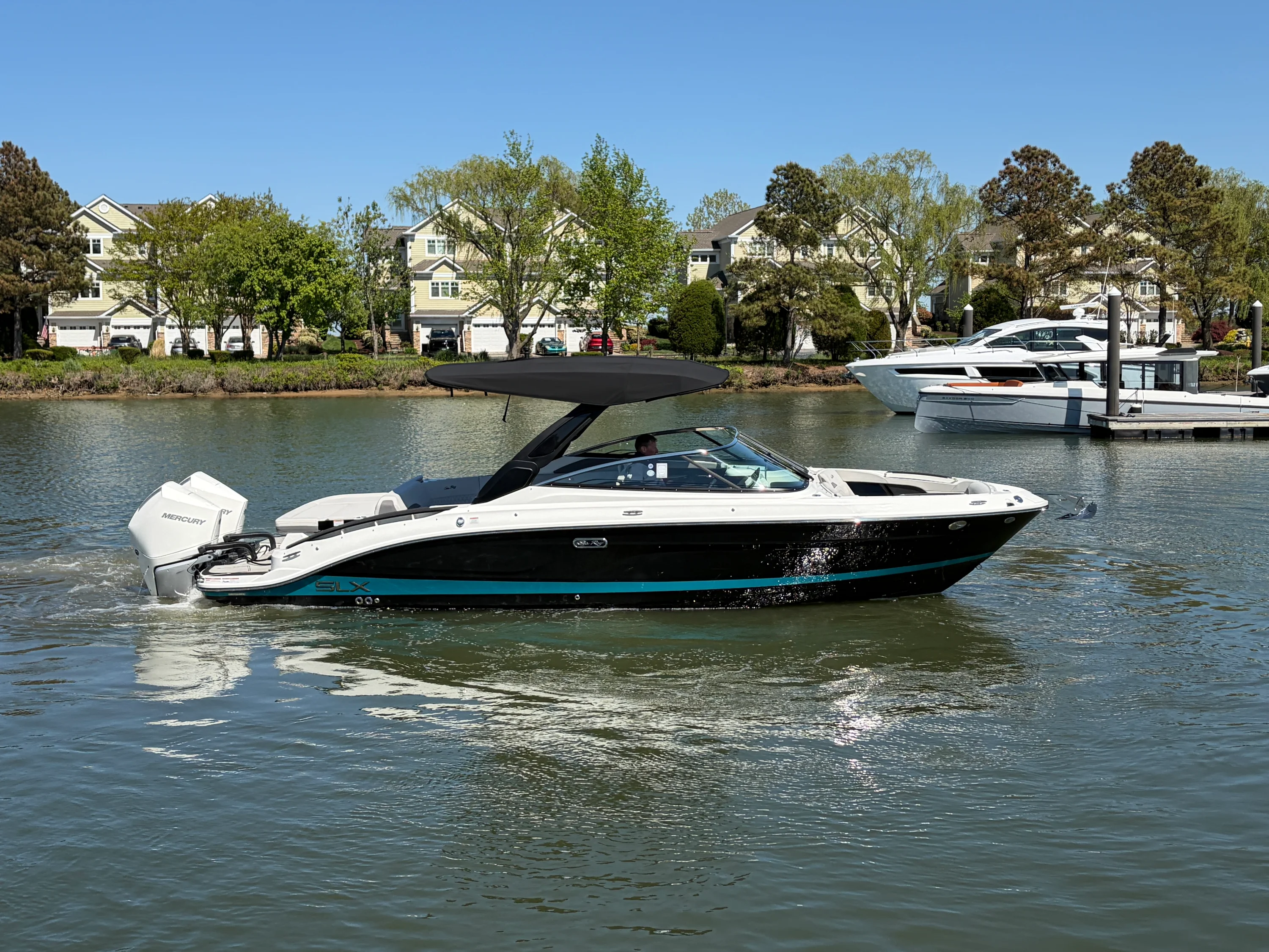 2026 Sea Ray SLX 280 Outboard Image Thumbnail #1
