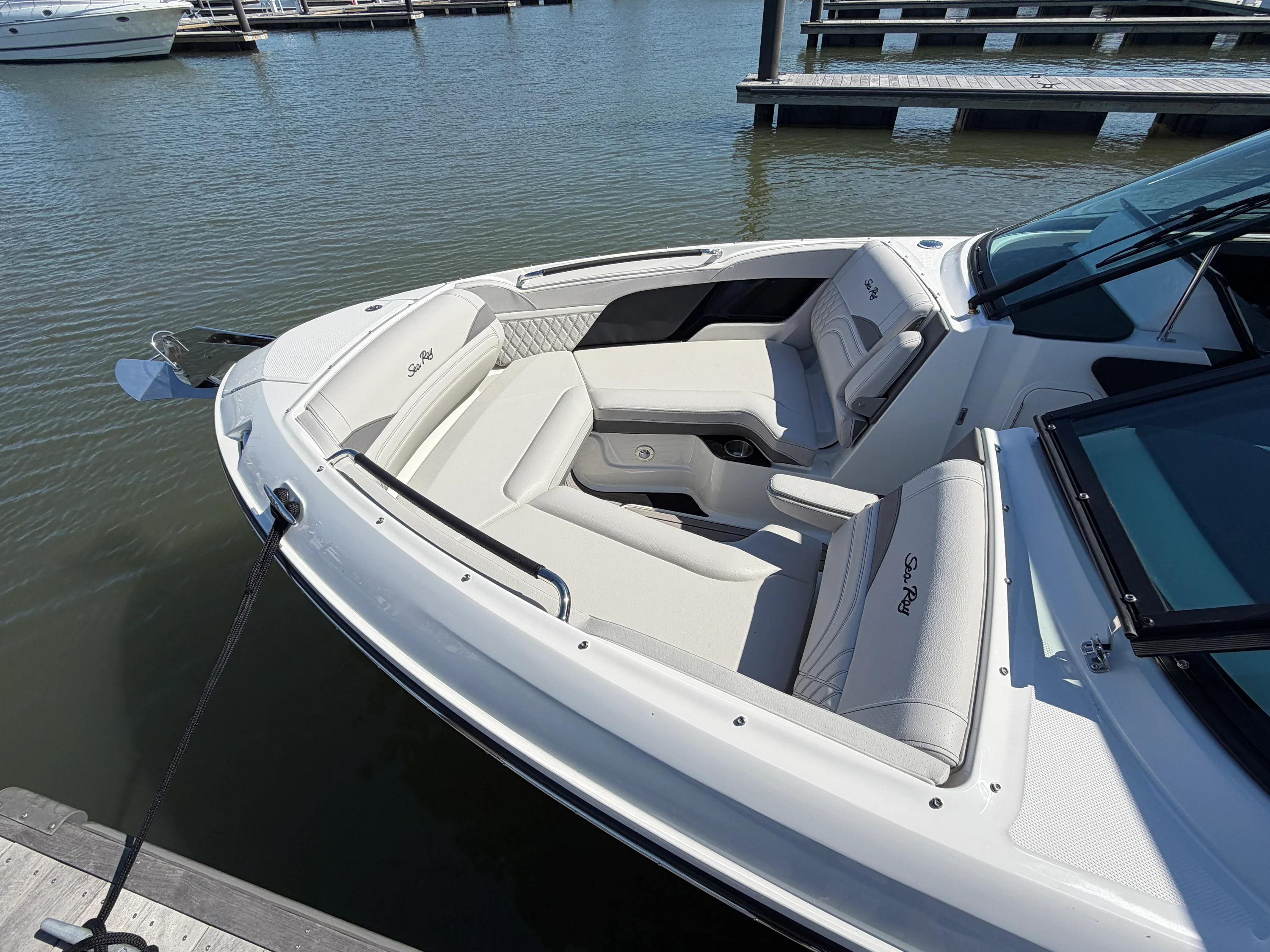 2026 Sea Ray SLX 280 Outboard Image Thumbnail #32