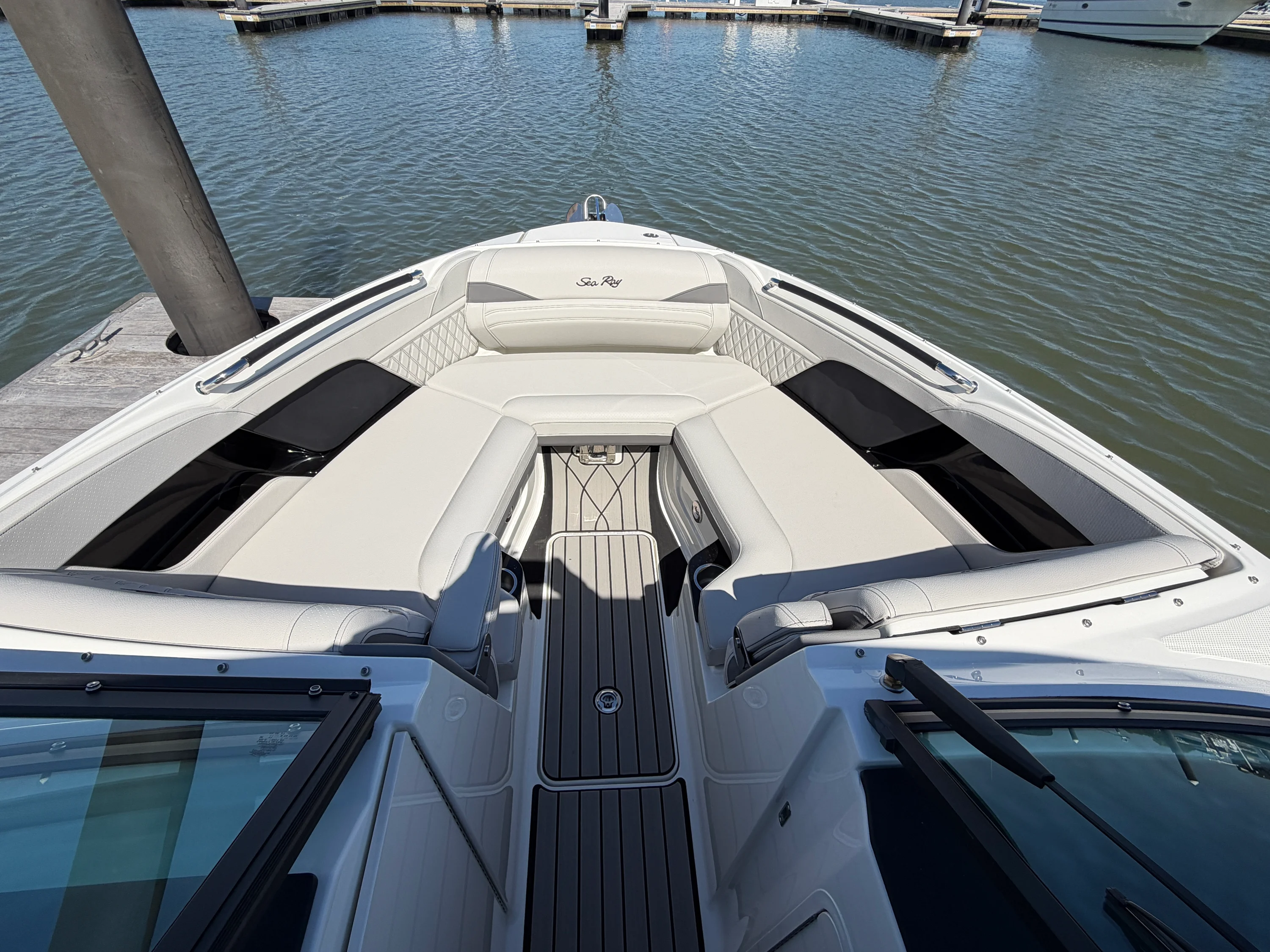 2026 Sea Ray SLX 280 Outboard Image Thumbnail #33