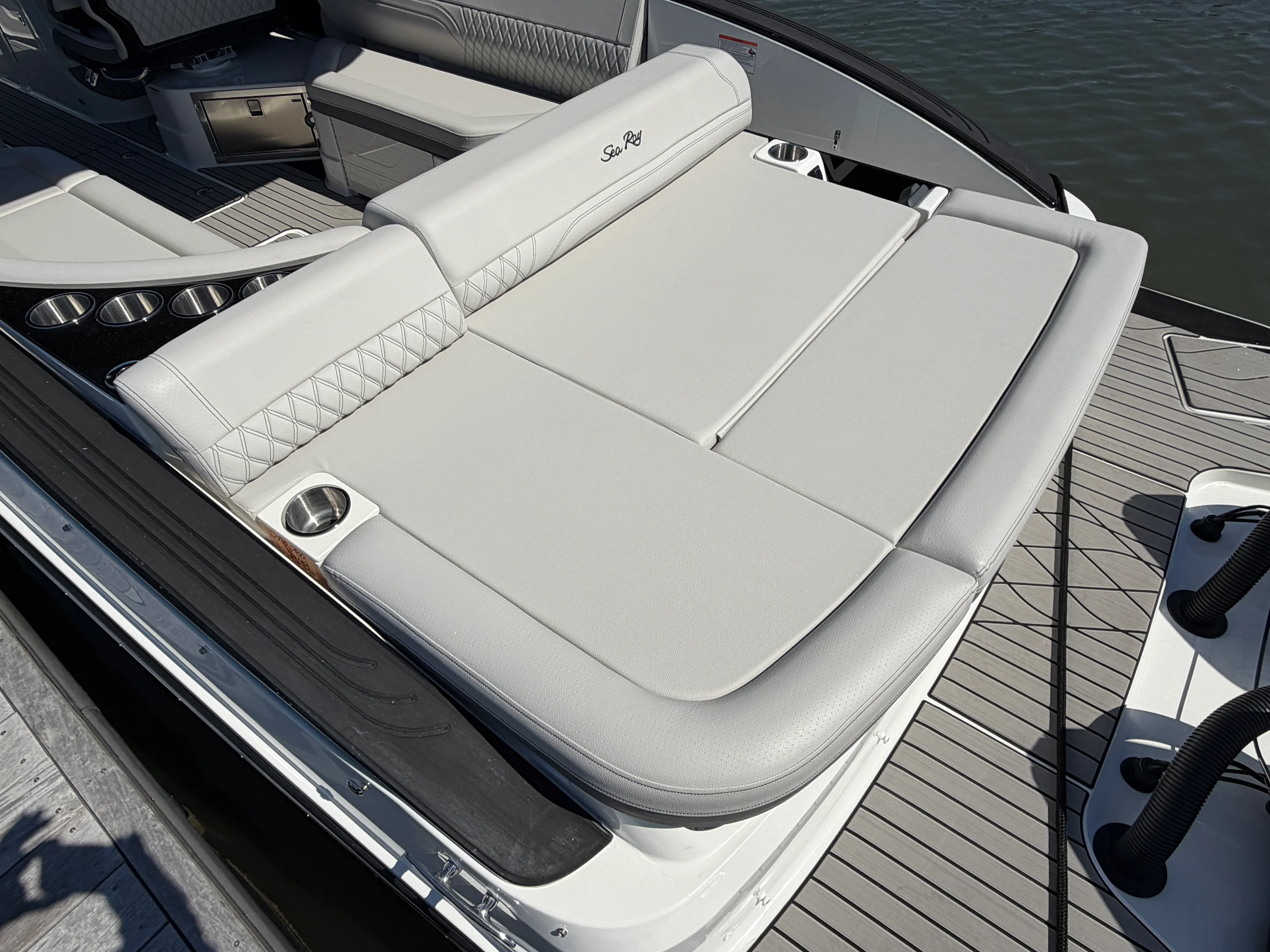 2026 Sea Ray SLX 280 Outboard Image Thumbnail #16