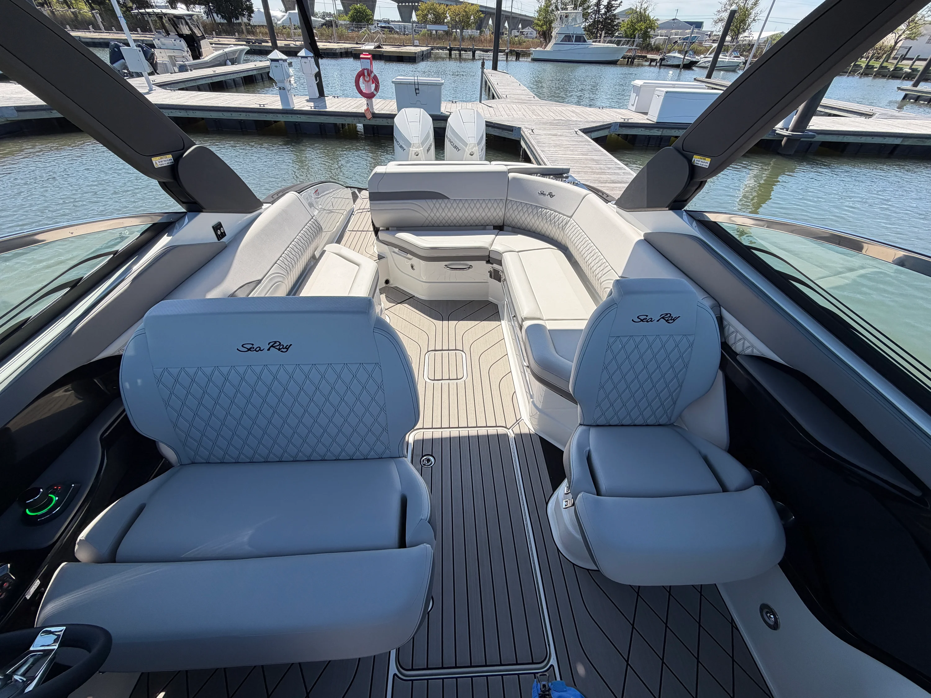 2026 Sea Ray SLX 280 Outboard Image Thumbnail #24