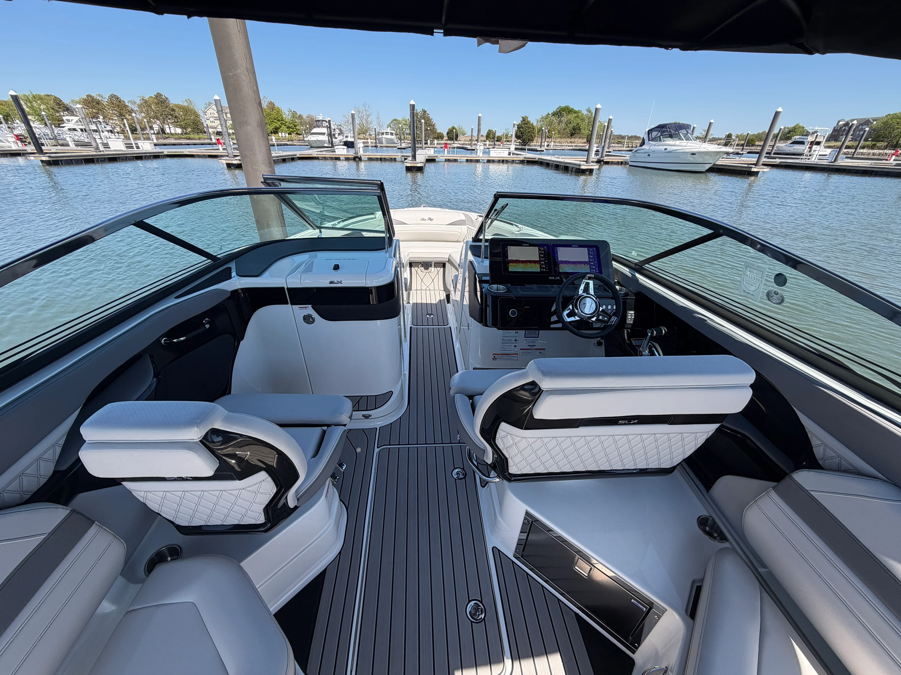 2026 Sea Ray SLX 280 Outboard Image Thumbnail #23