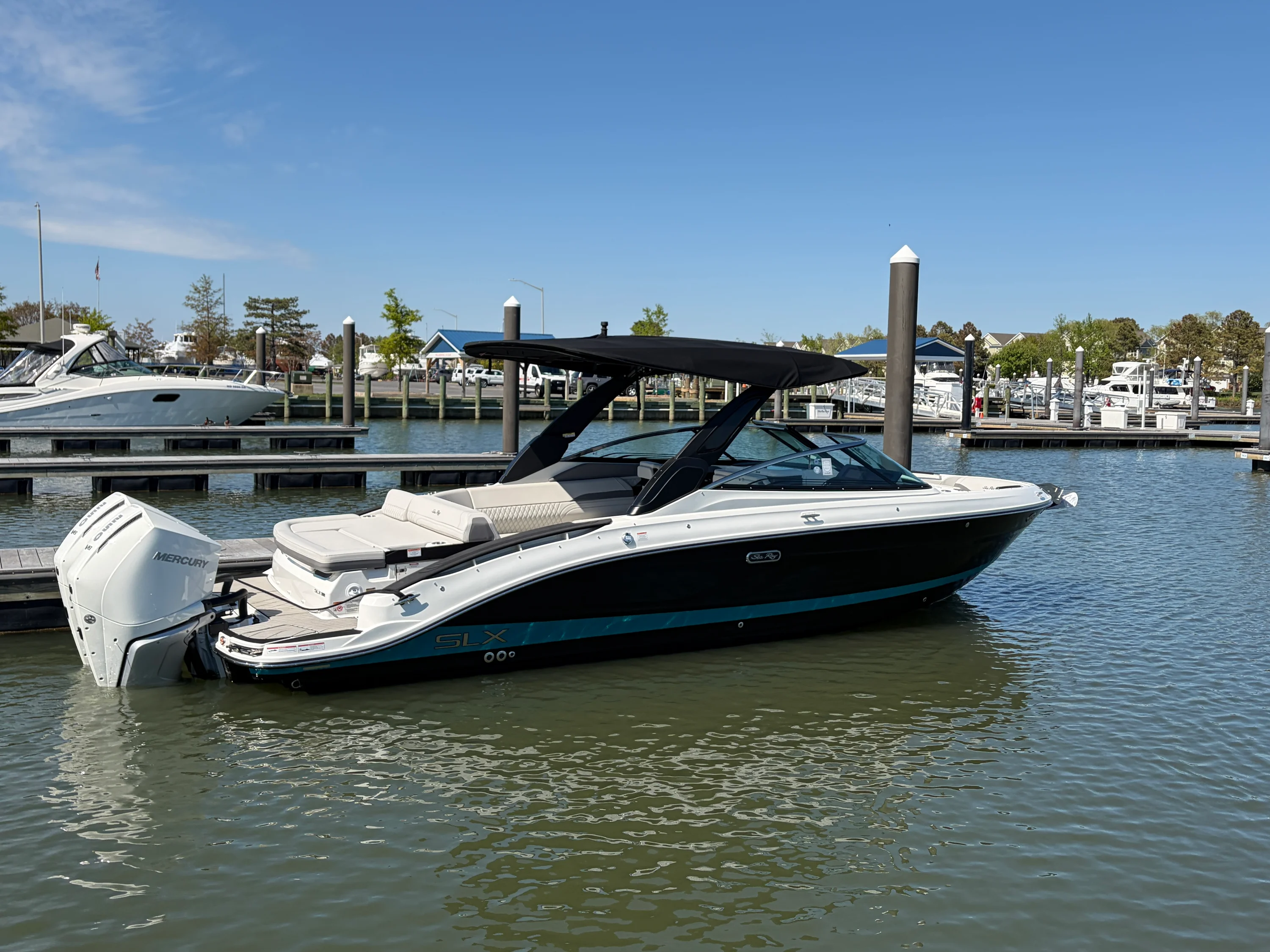 2026 Sea Ray SLX 280 Outboard Image Thumbnail #10