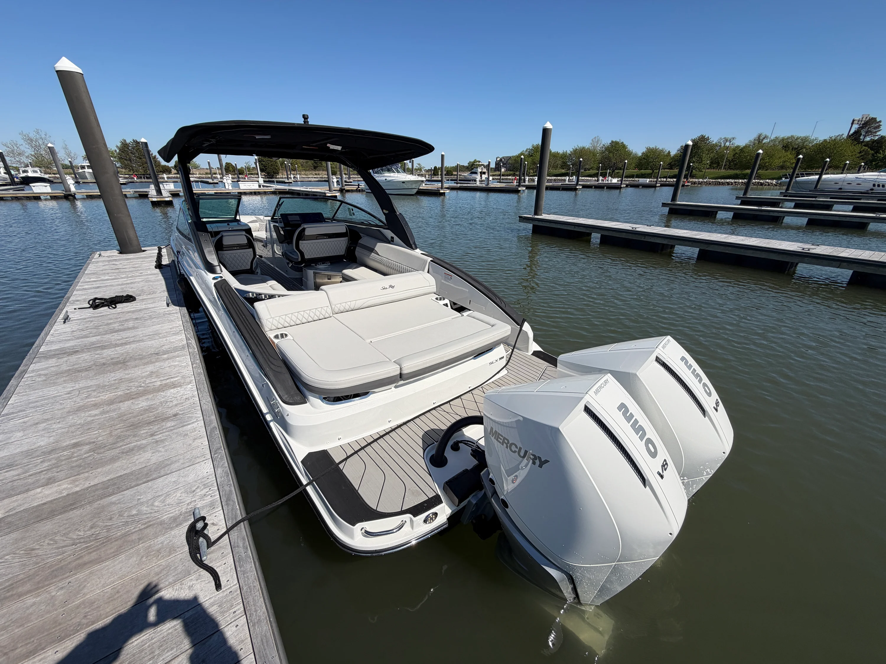 2026 Sea Ray SLX 280 Outboard Image Thumbnail #11