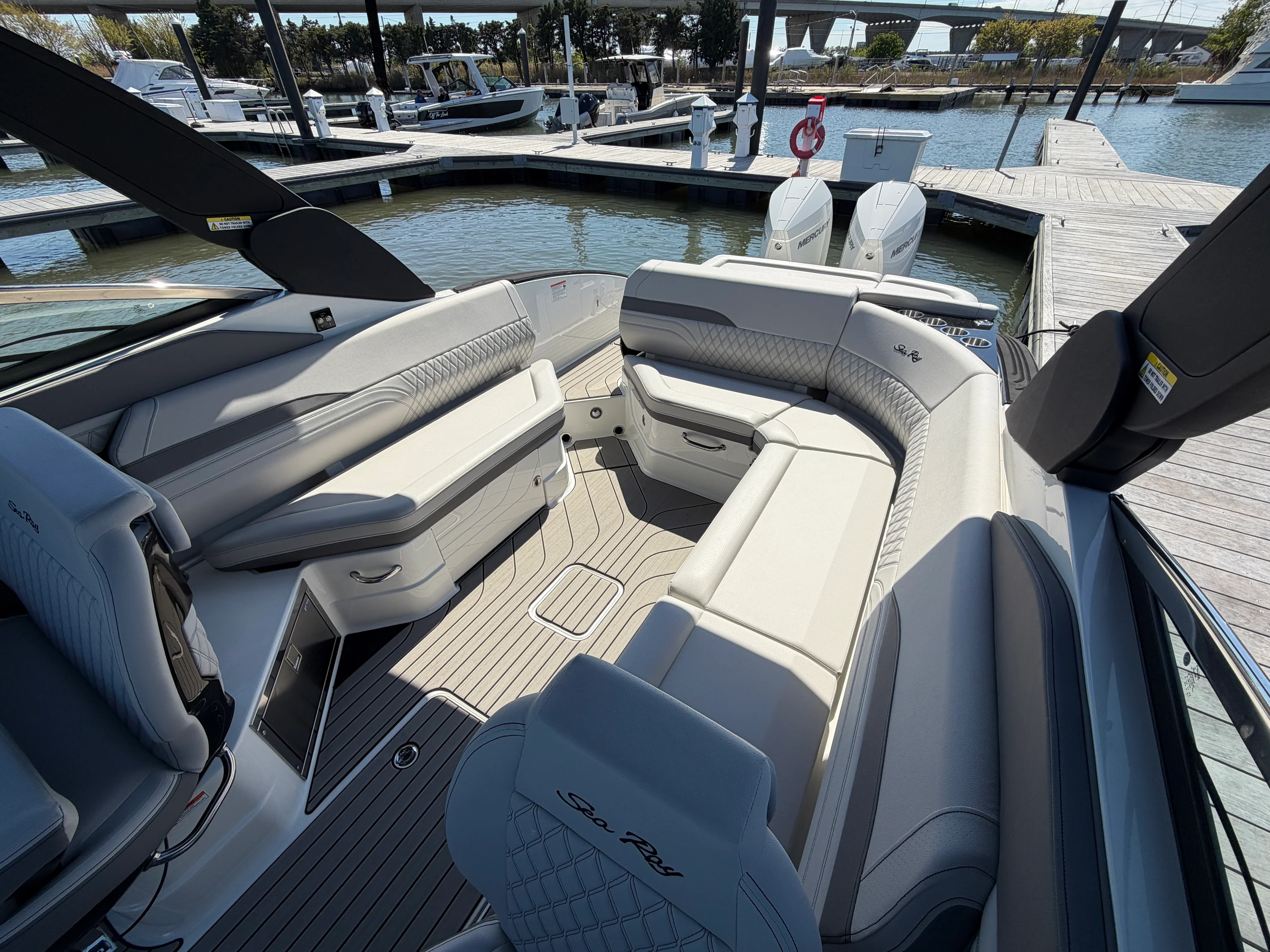 2026 Sea Ray SLX 280 Outboard Image Thumbnail #21