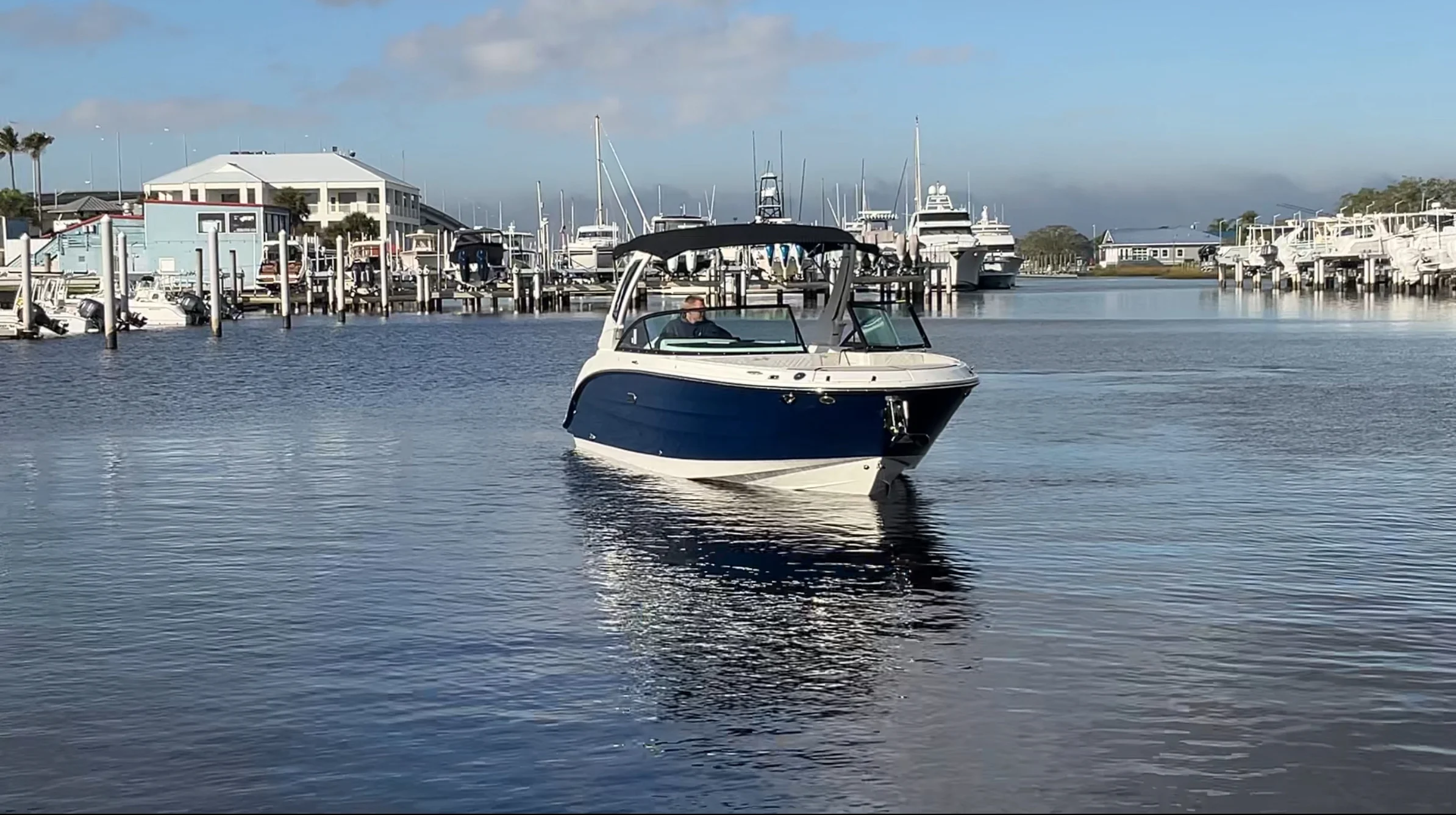 2026 Sea Ray SDX 270 Outboard Image Thumbnail #5