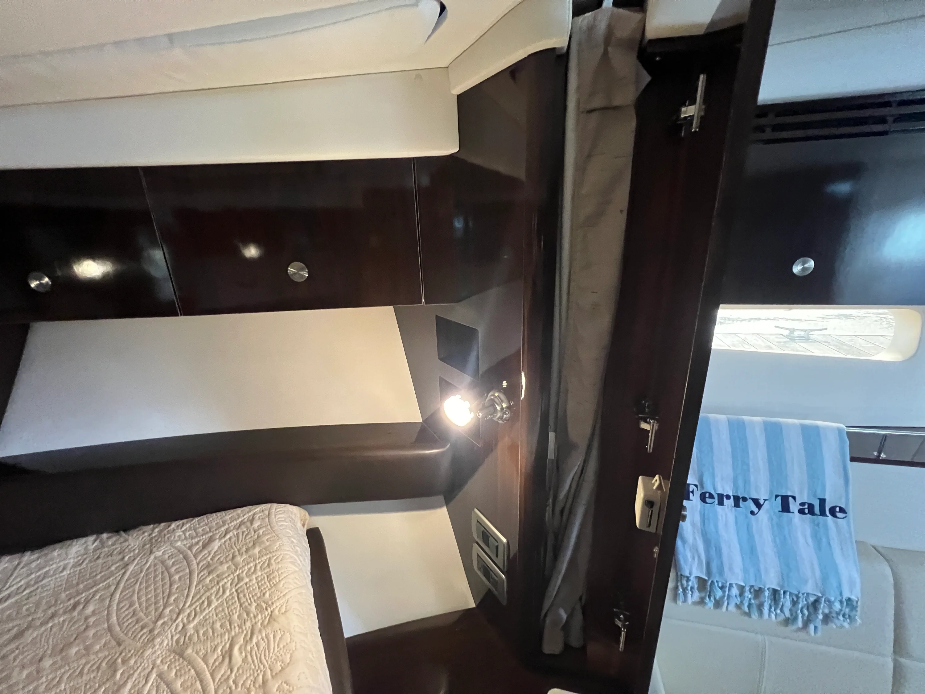 2018 Sea Ray 350 SUNDANCER Image Thumbnail #47