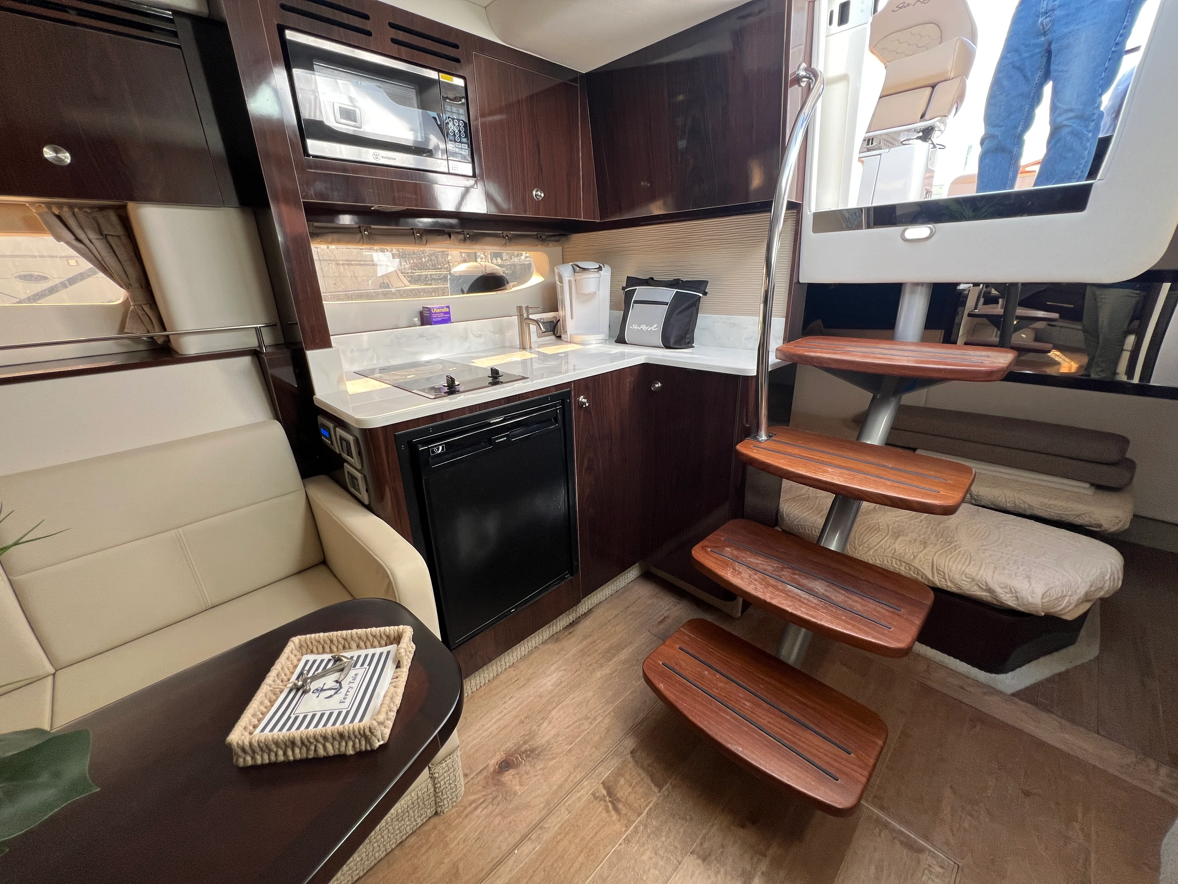 2018 Sea Ray 350 SUNDANCER Image Thumbnail #34