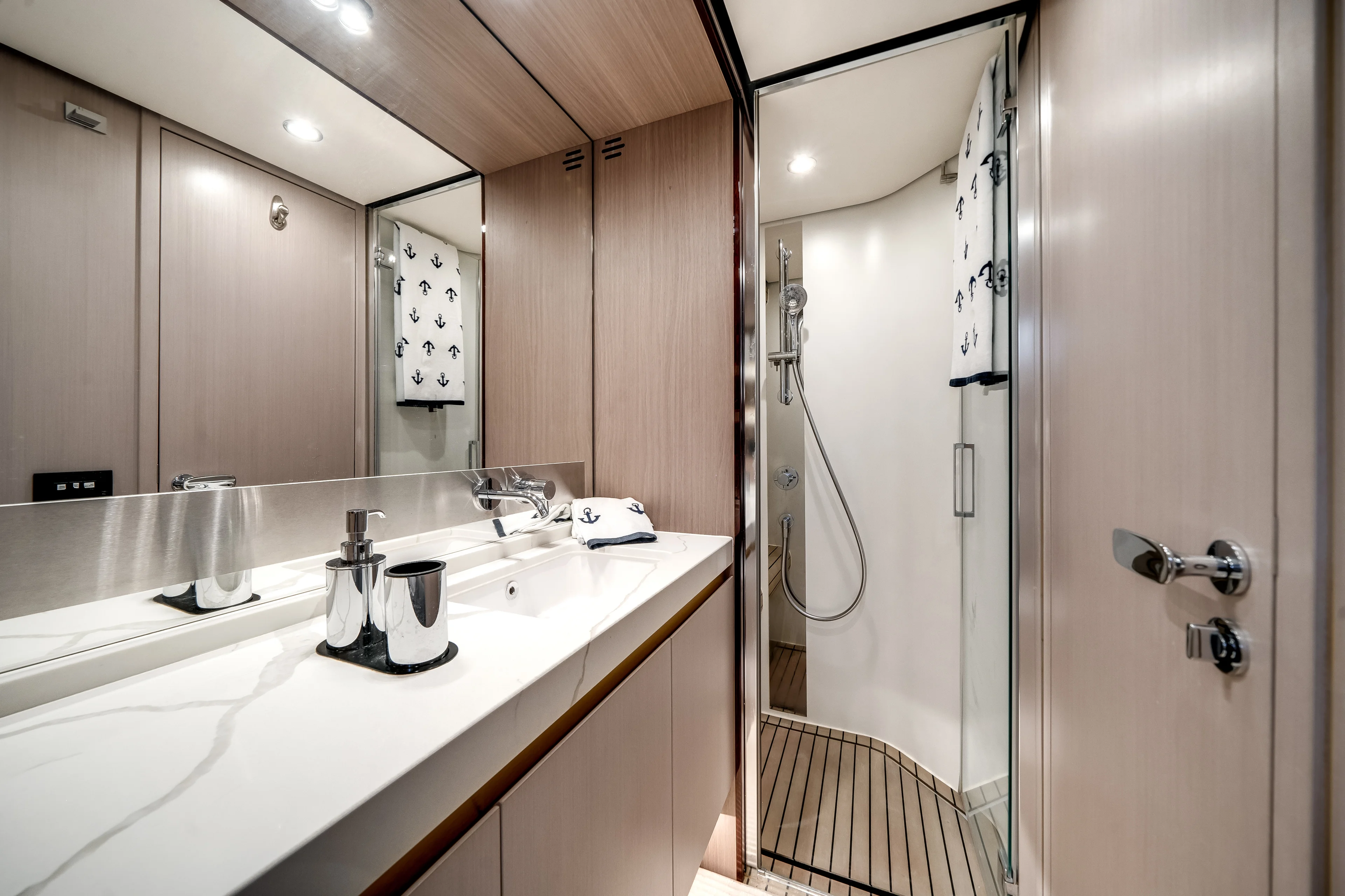 2022 Azimut 60 FLY Image Thumbnail #32