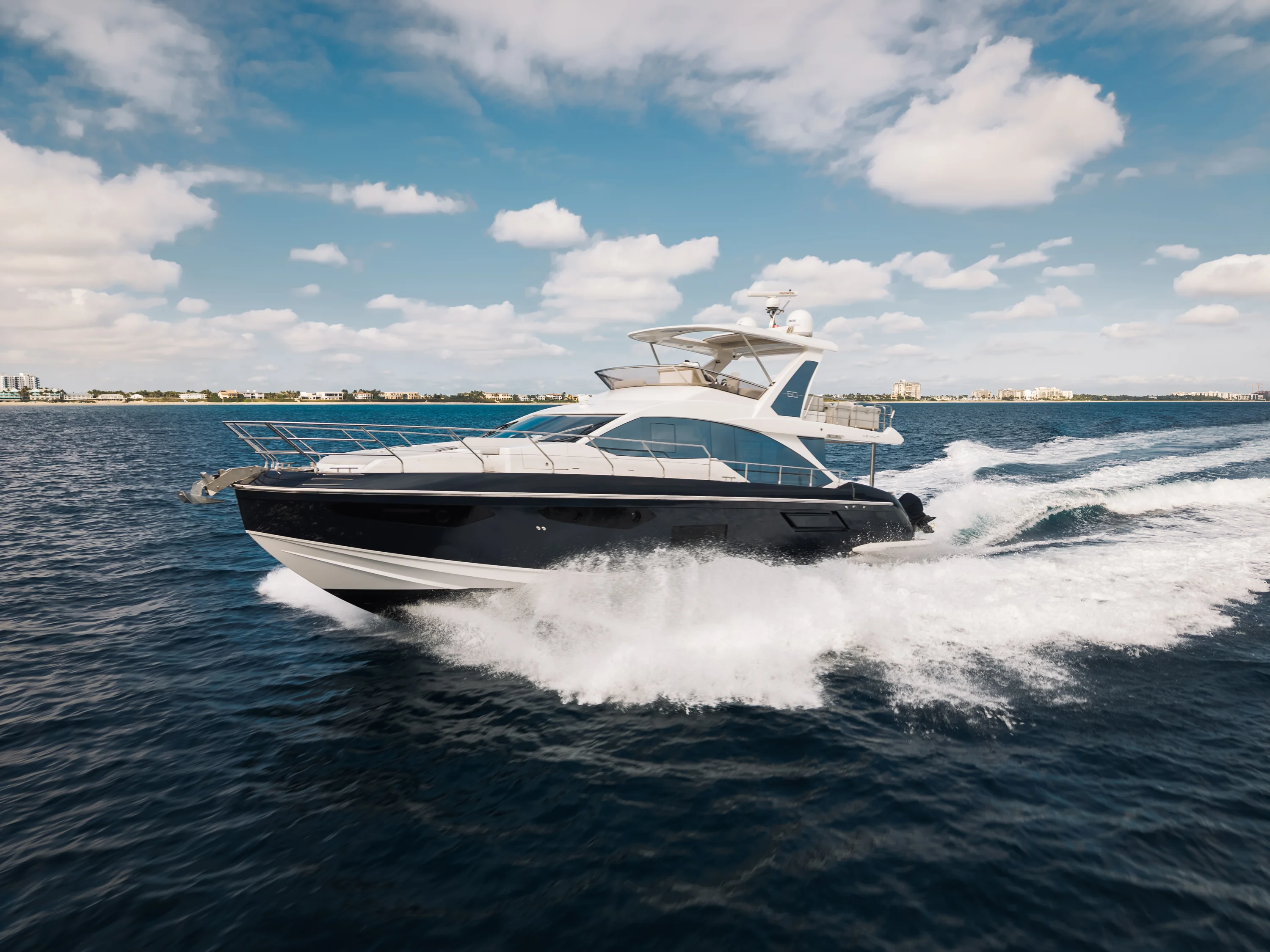 2022 Azimut 60 FLY Image Thumbnail #0