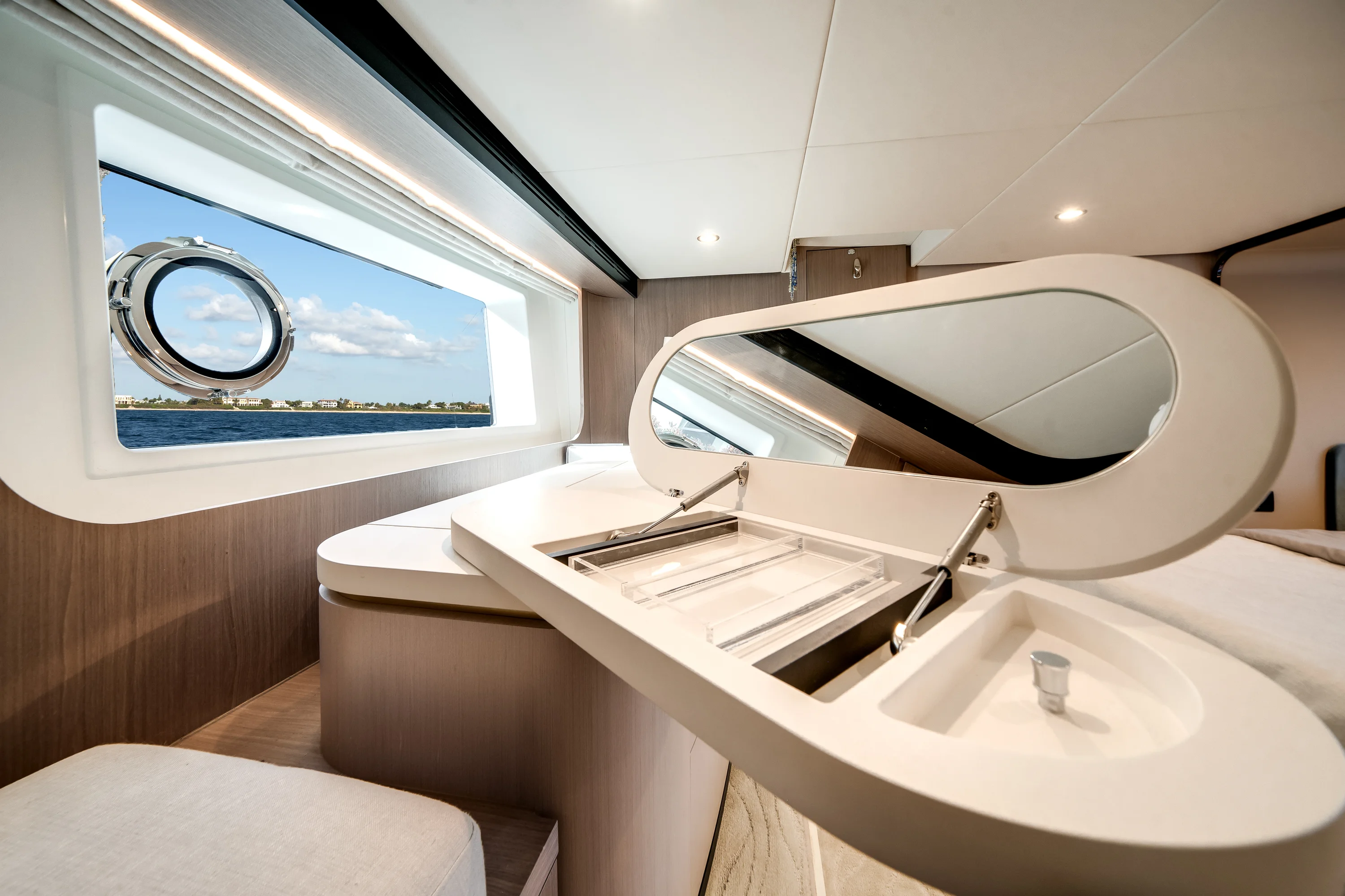 2022 Azimut 60 FLY Image Thumbnail #24
