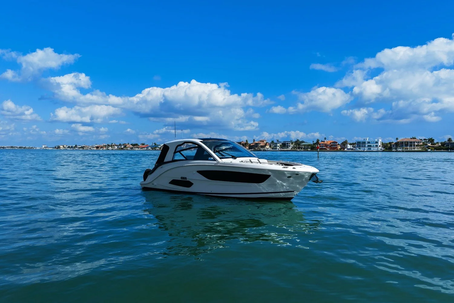 2023 Sea Ray 370 Sundancer Outboard Image Thumbnail #1