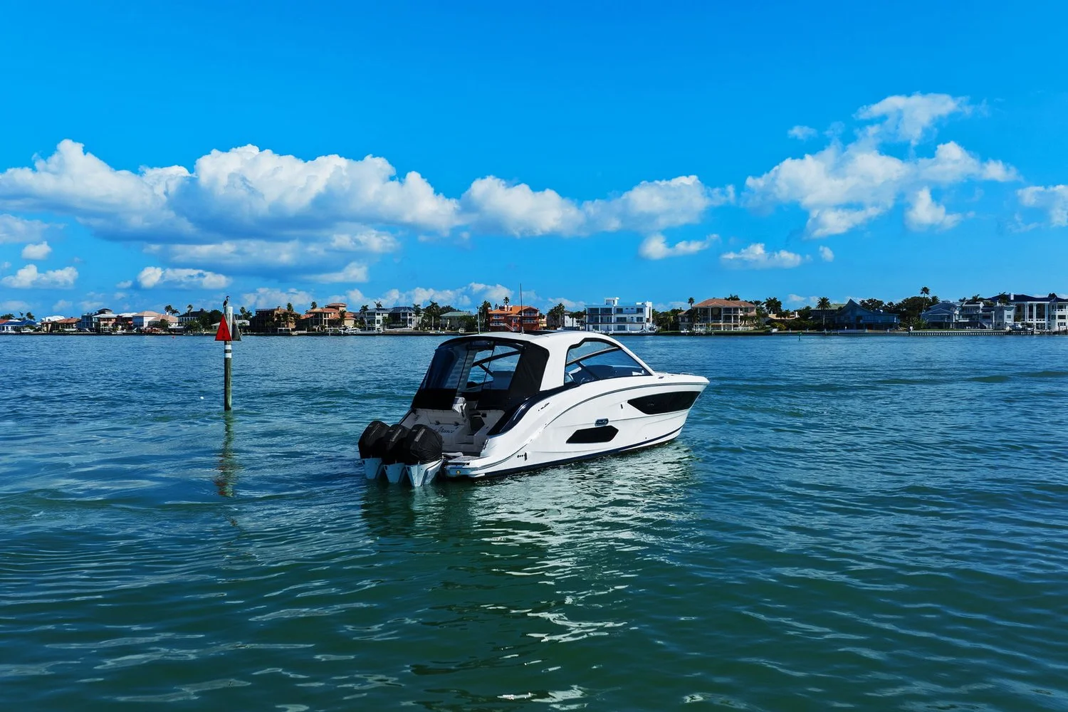 2023 Sea Ray 370 Sundancer Outboard Image Thumbnail #8