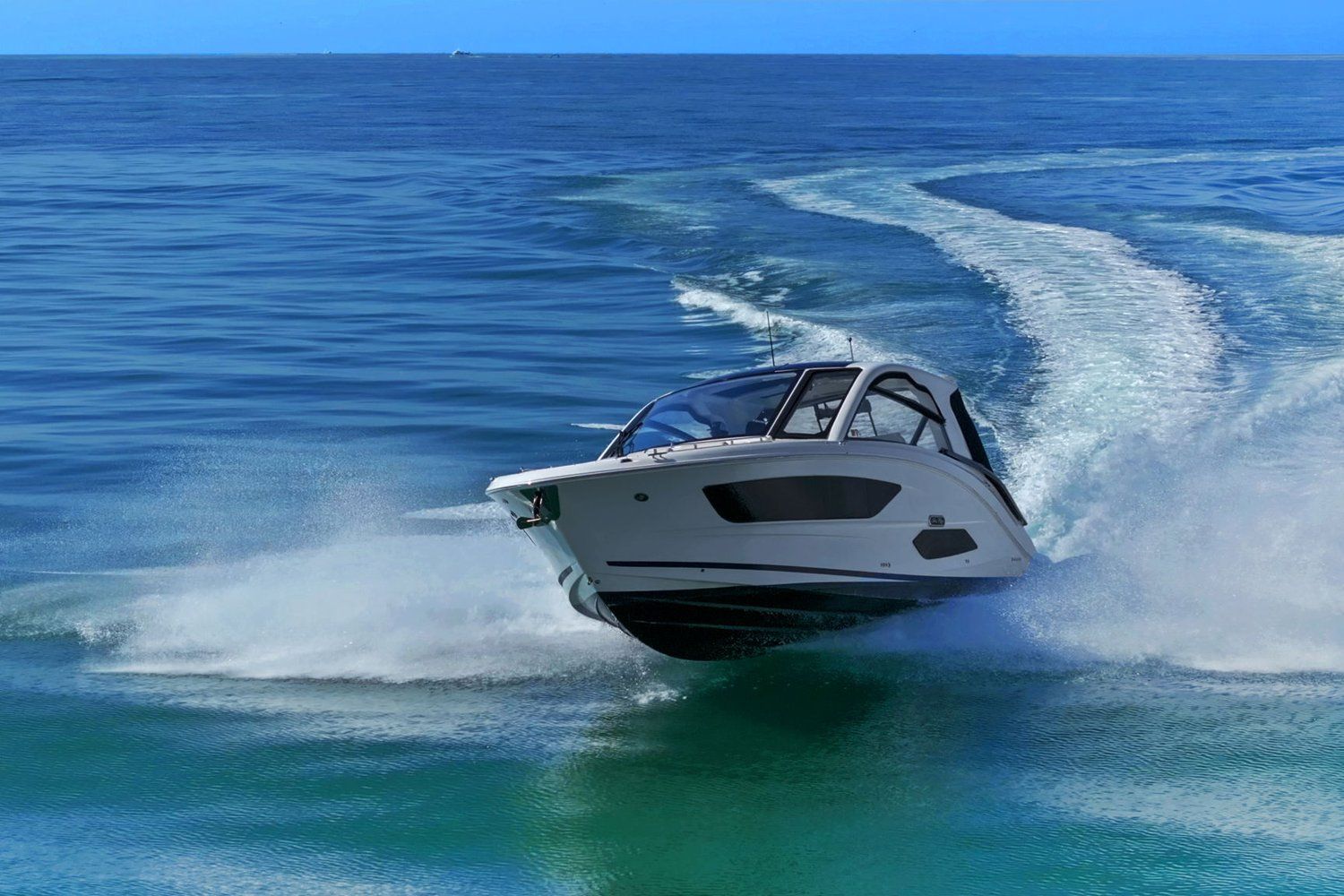 2023 Sea Ray 370 SUNDANCER OUTBOARD Image Thumbnail #16