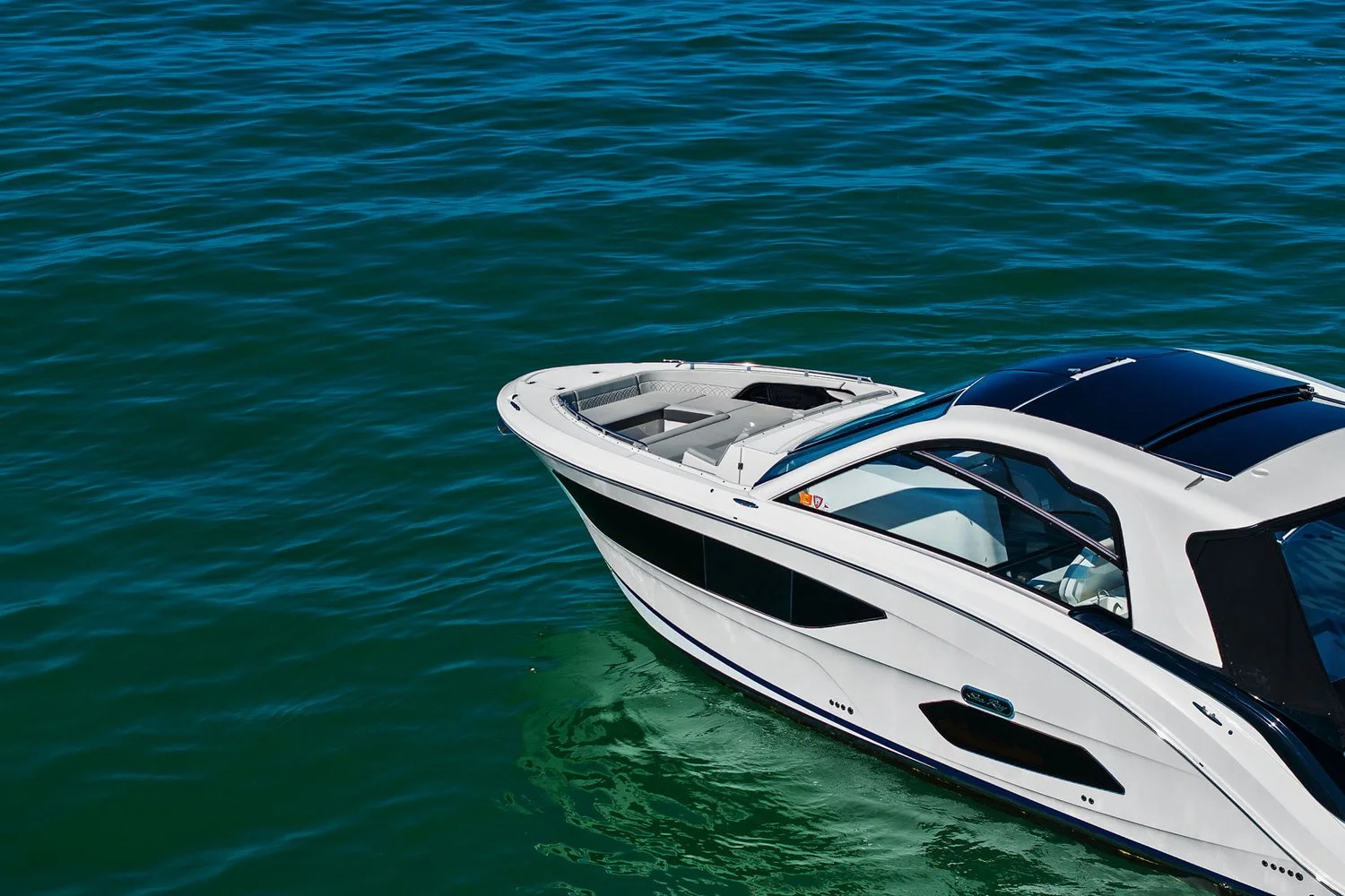 2023 Sea Ray 370 Sundancer Outboard Image Thumbnail #6