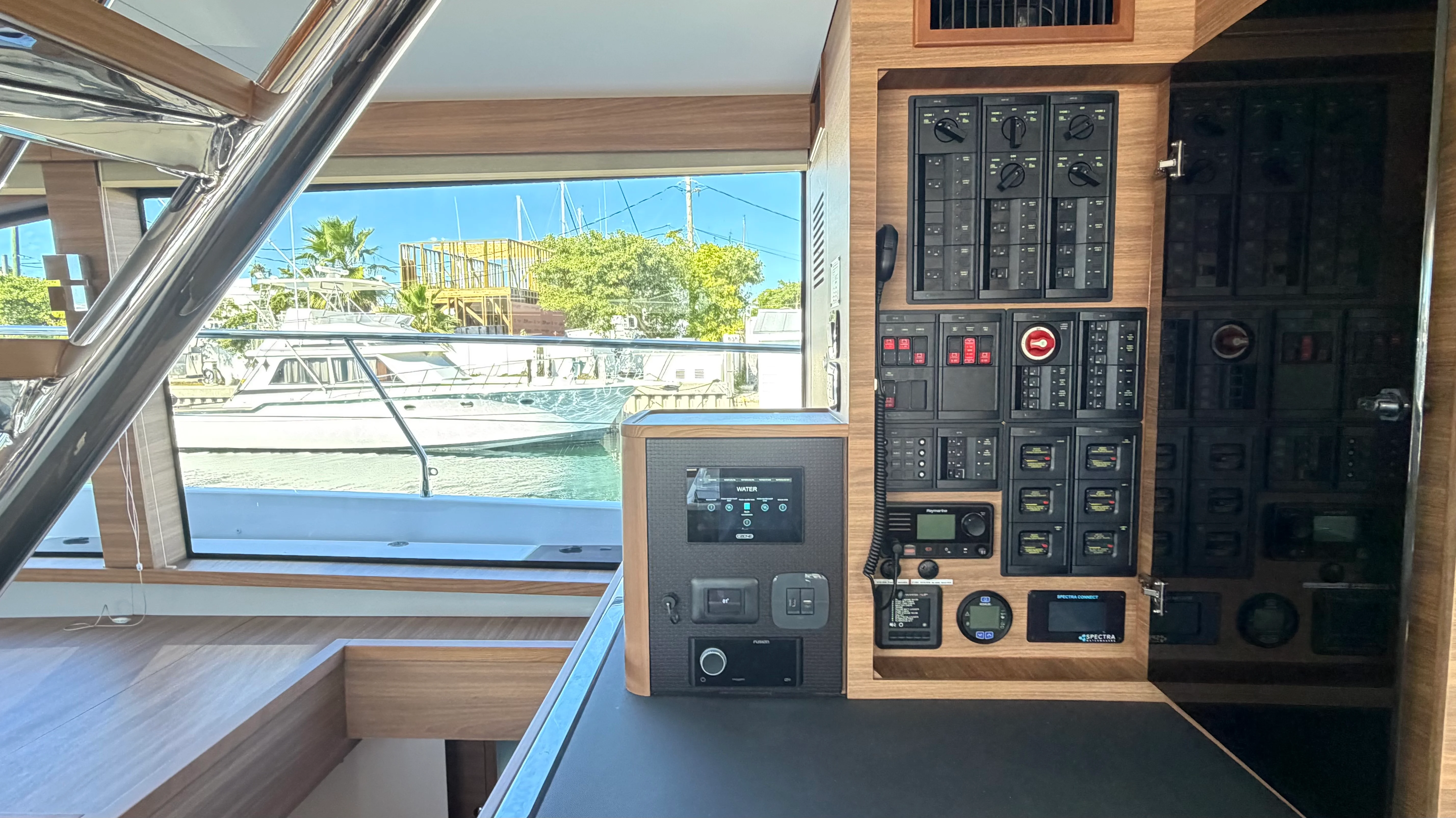 2025 Aquila 54 ENCLOSED BRIDGE Image Thumbnail #39