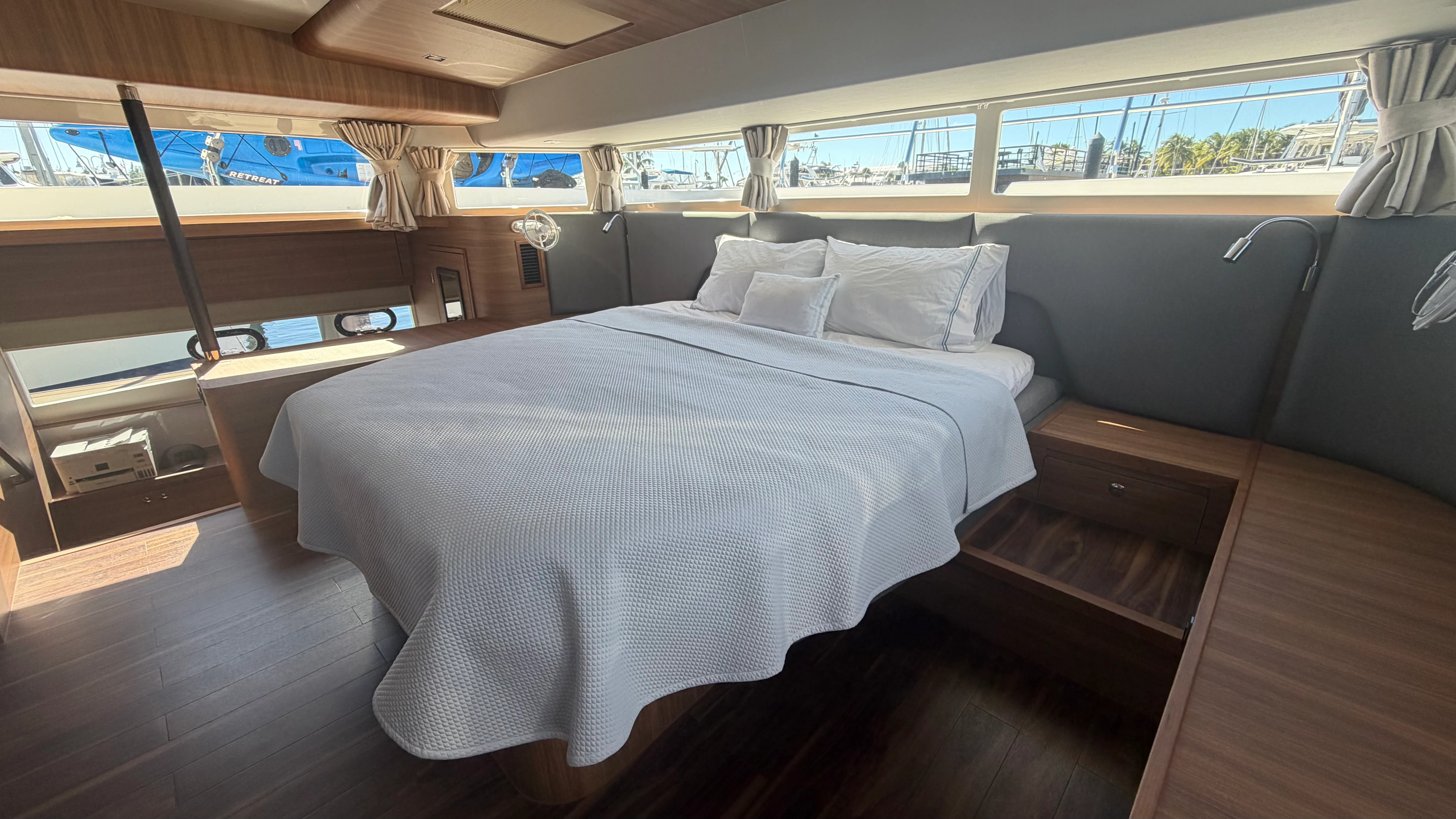 2025 Aquila
                                                             54 ENCLOSED BRIDGE Image Thumbnail #51