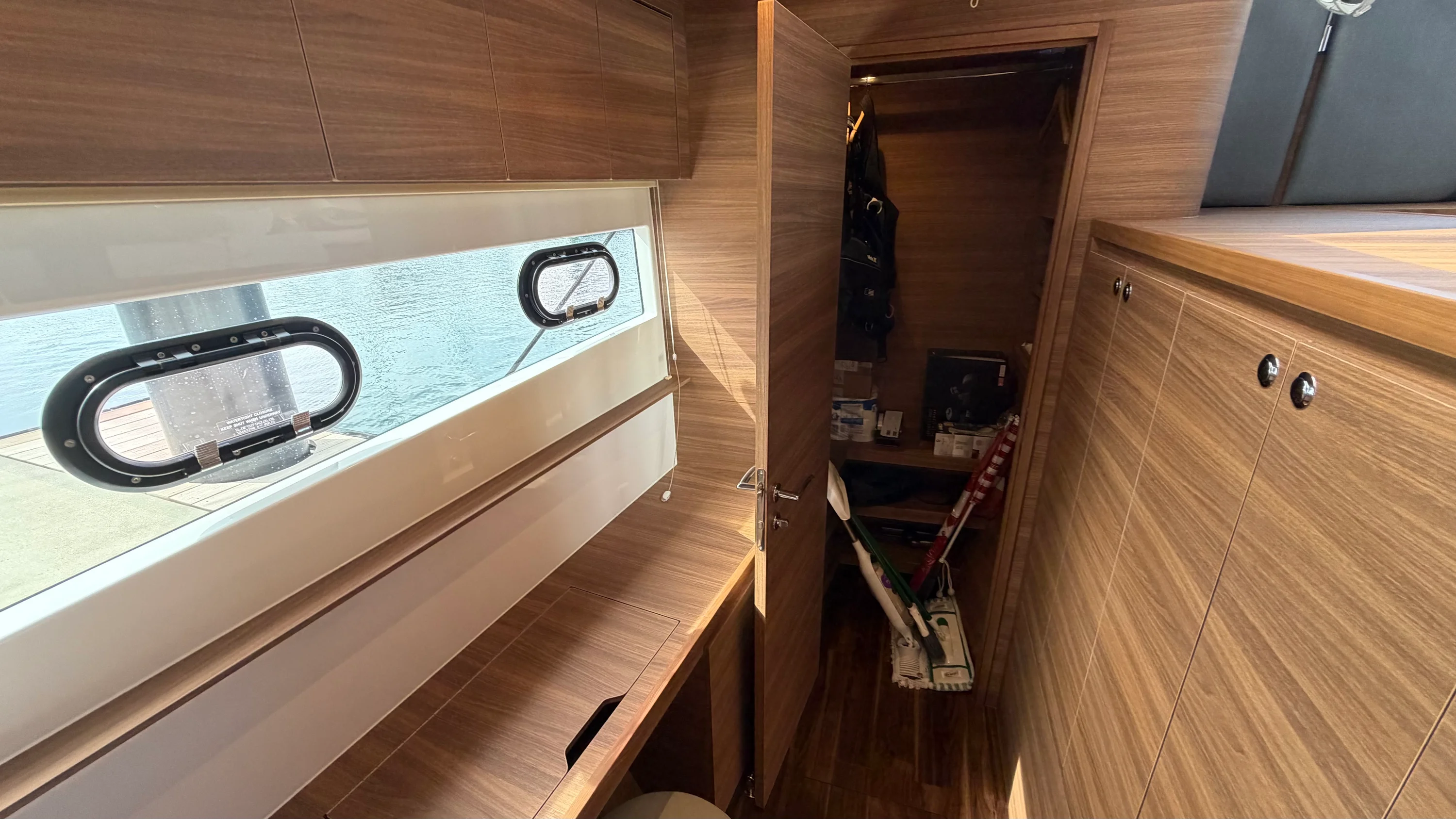 2025 Aquila 54 ENCLOSED BRIDGE Image Thumbnail #88