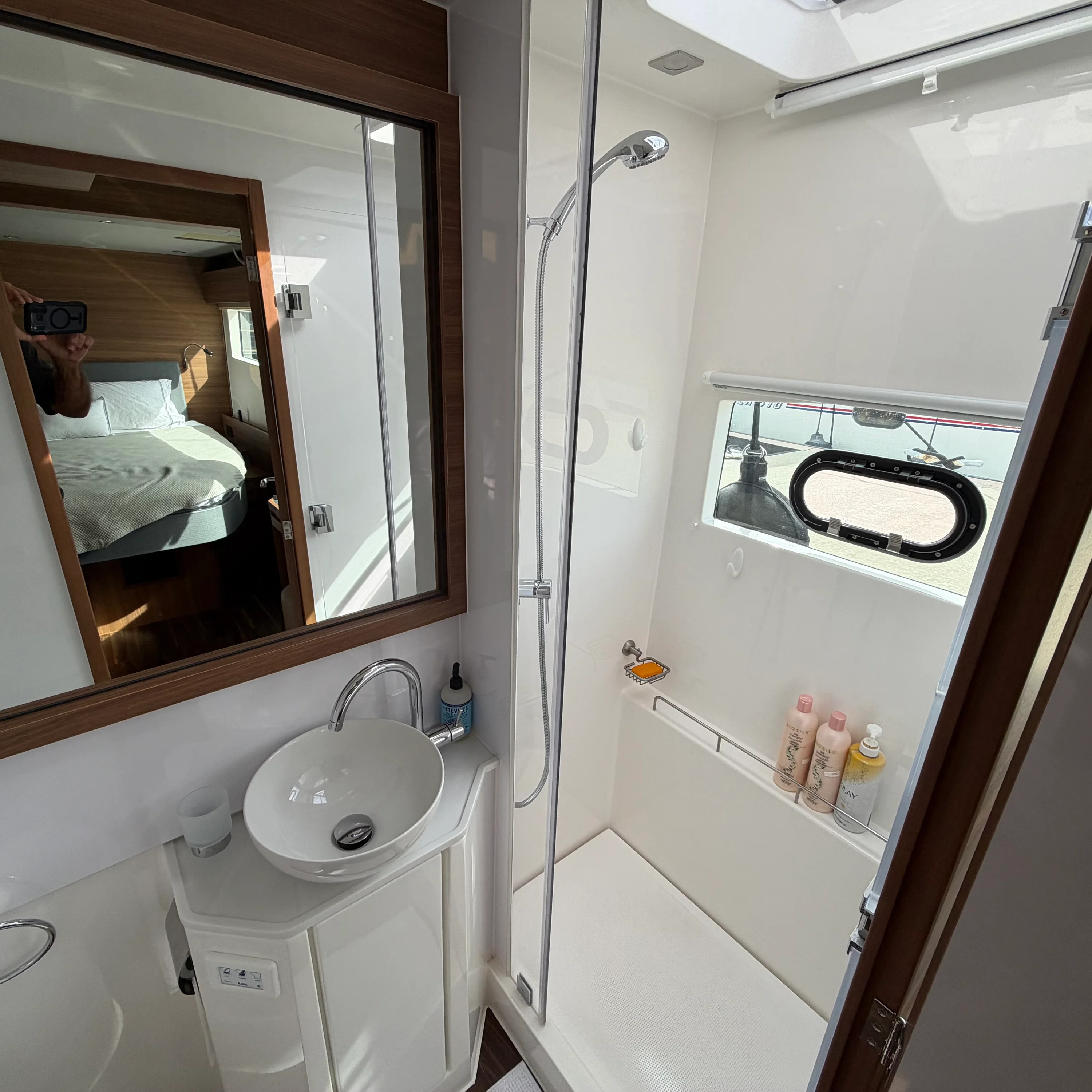 2025 Aquila 54 ENCLOSED BRIDGE Image Thumbnail #95