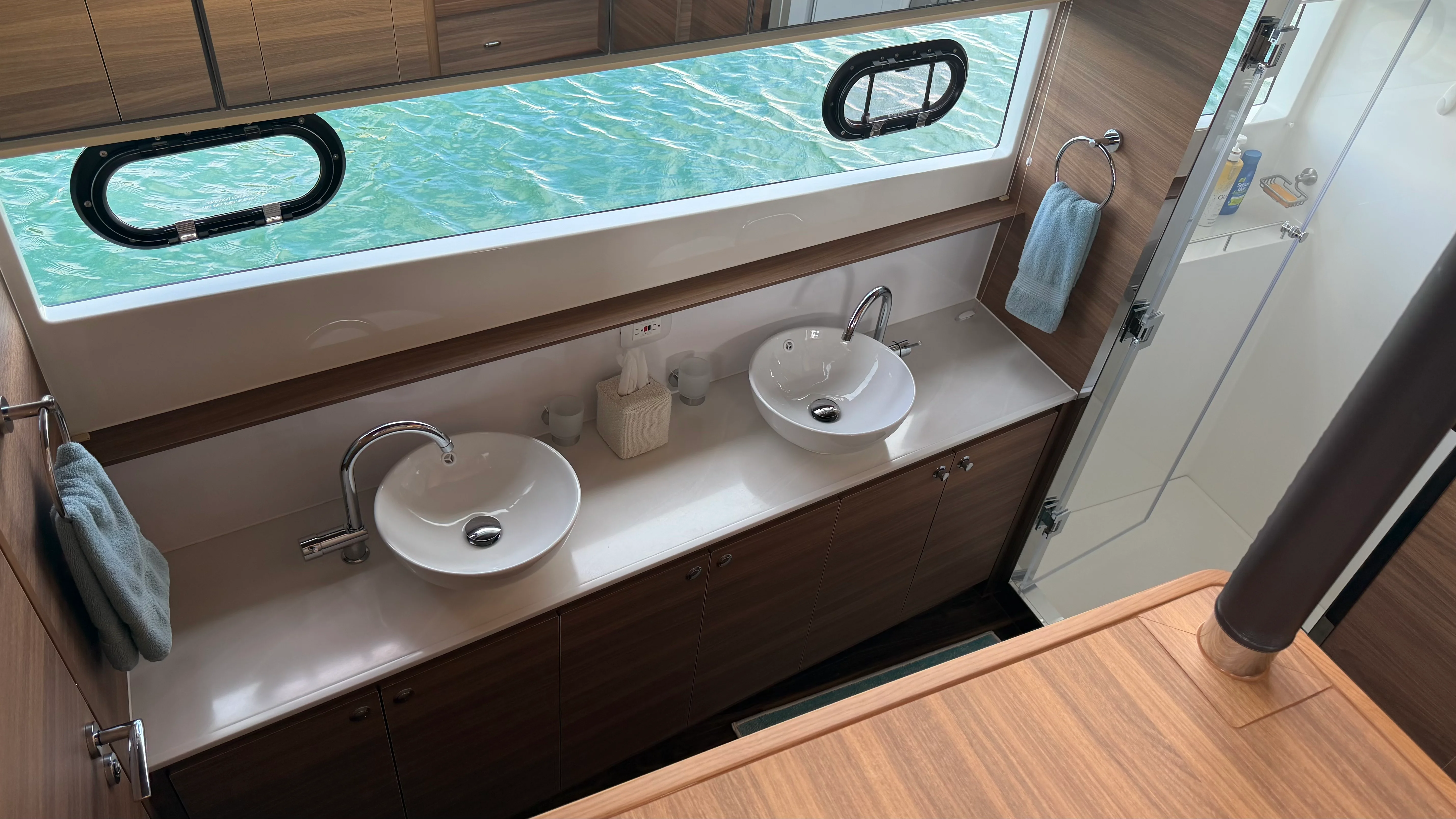 2025 Aquila 54 ENCLOSED BRIDGE Image Thumbnail #95